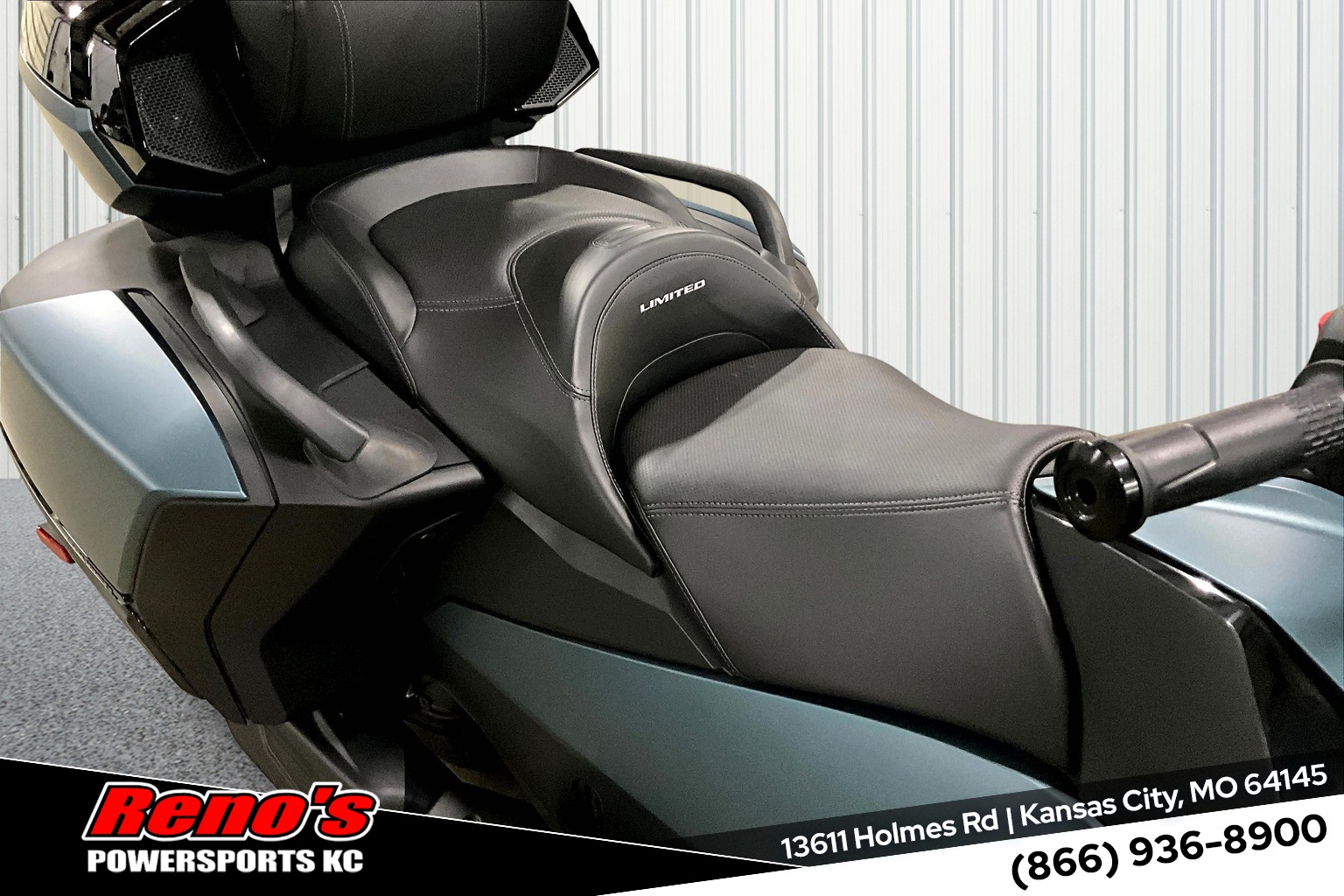 2025 Can-Am Spyder RT Limited Dark - Photo 10