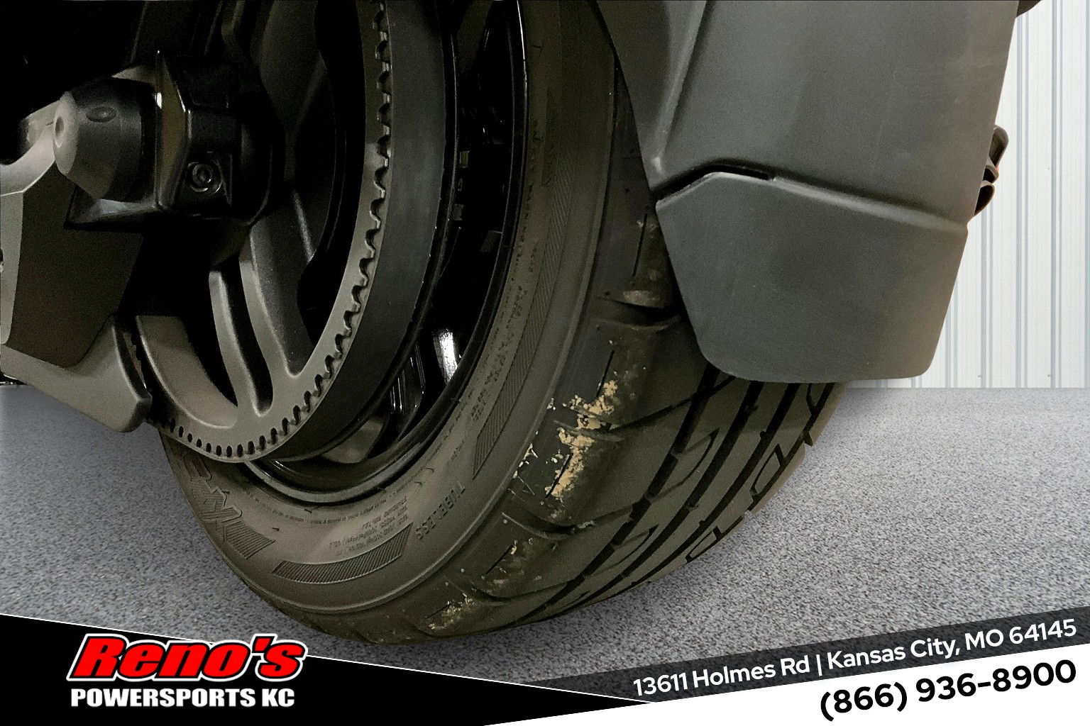 2025 Can-Am Spyder RT Limited Dark - Photo 16