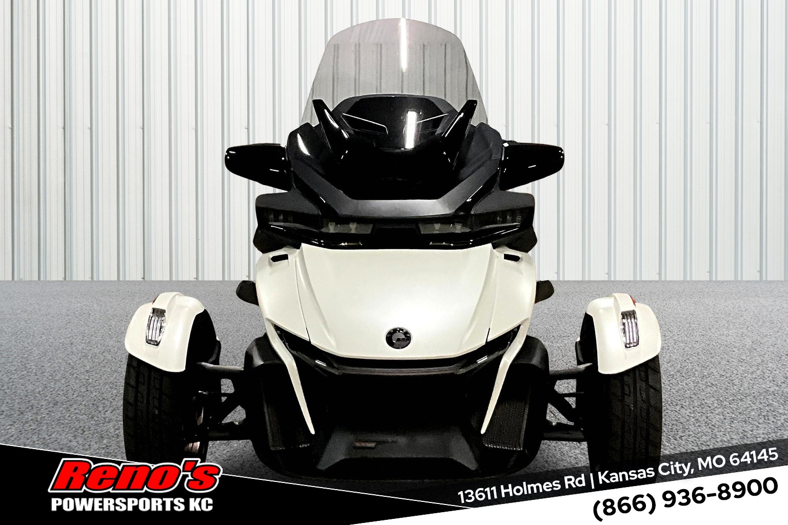 2025 Can-Am Spyder RT Sea-To-Sky - Photo 2