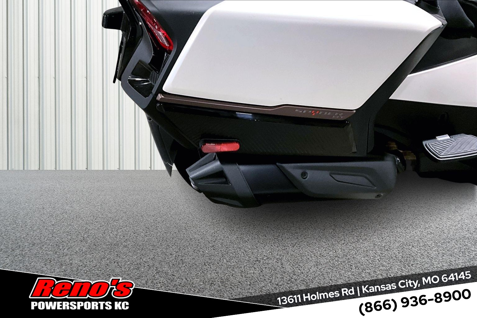 2025 Can-Am Spyder RT Sea-To-Sky - Photo 10
