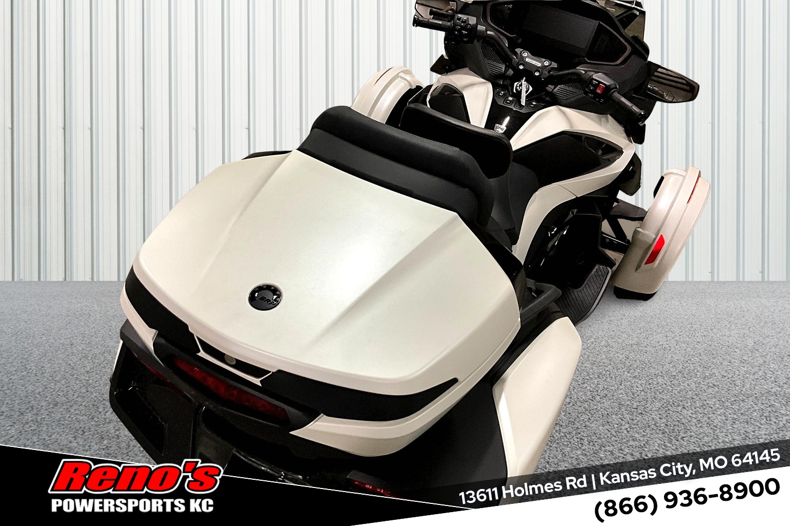 2025 Can-Am Spyder RT Sea-To-Sky - Photo 11
