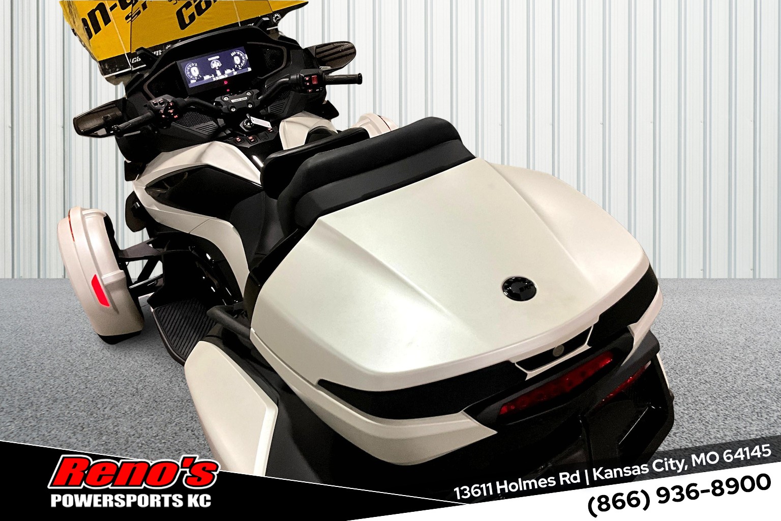 2025 Can-Am Spyder RT Sea-To-Sky - Photo 12