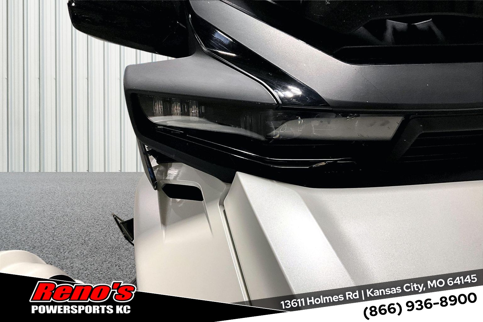 2025 Can-Am Spyder RT Sea-To-Sky - Photo 13