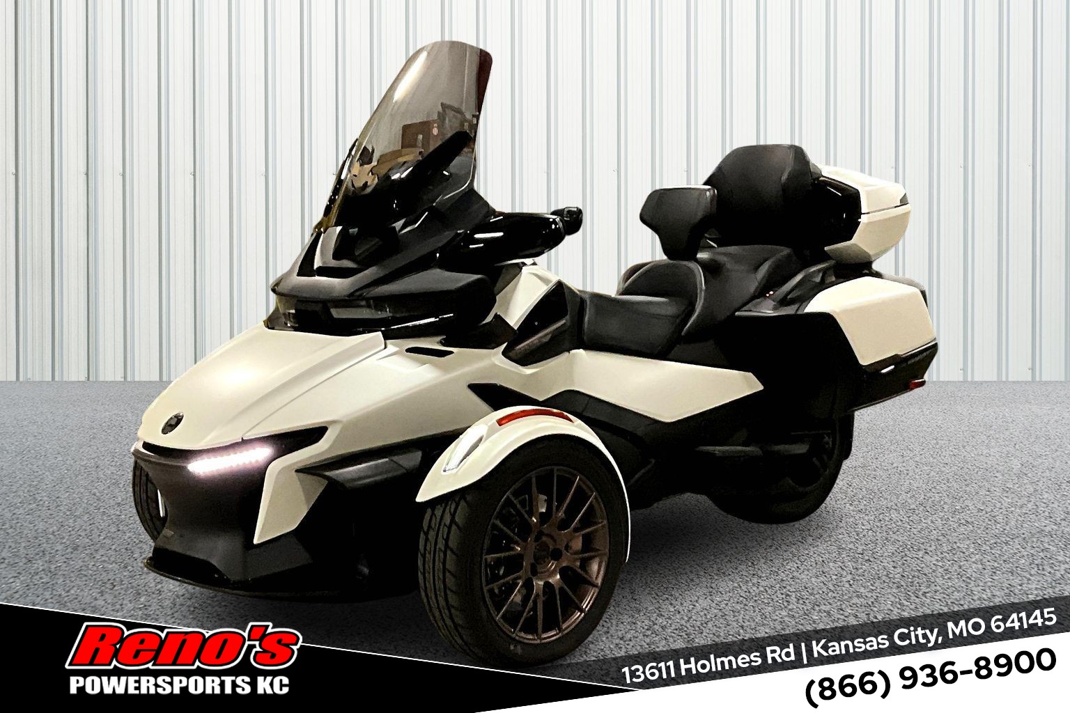 2025 Can-Am Spyder RT Sea-To-Sky - Photo 3