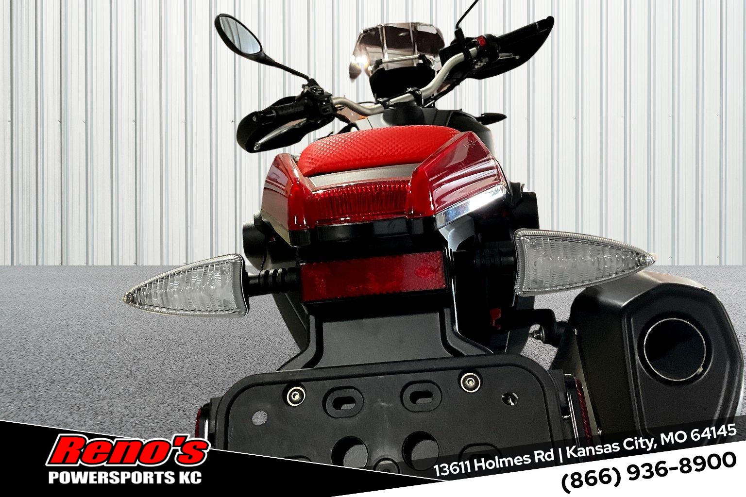 2026 Aprilia Tuareg 660 - Photo 4