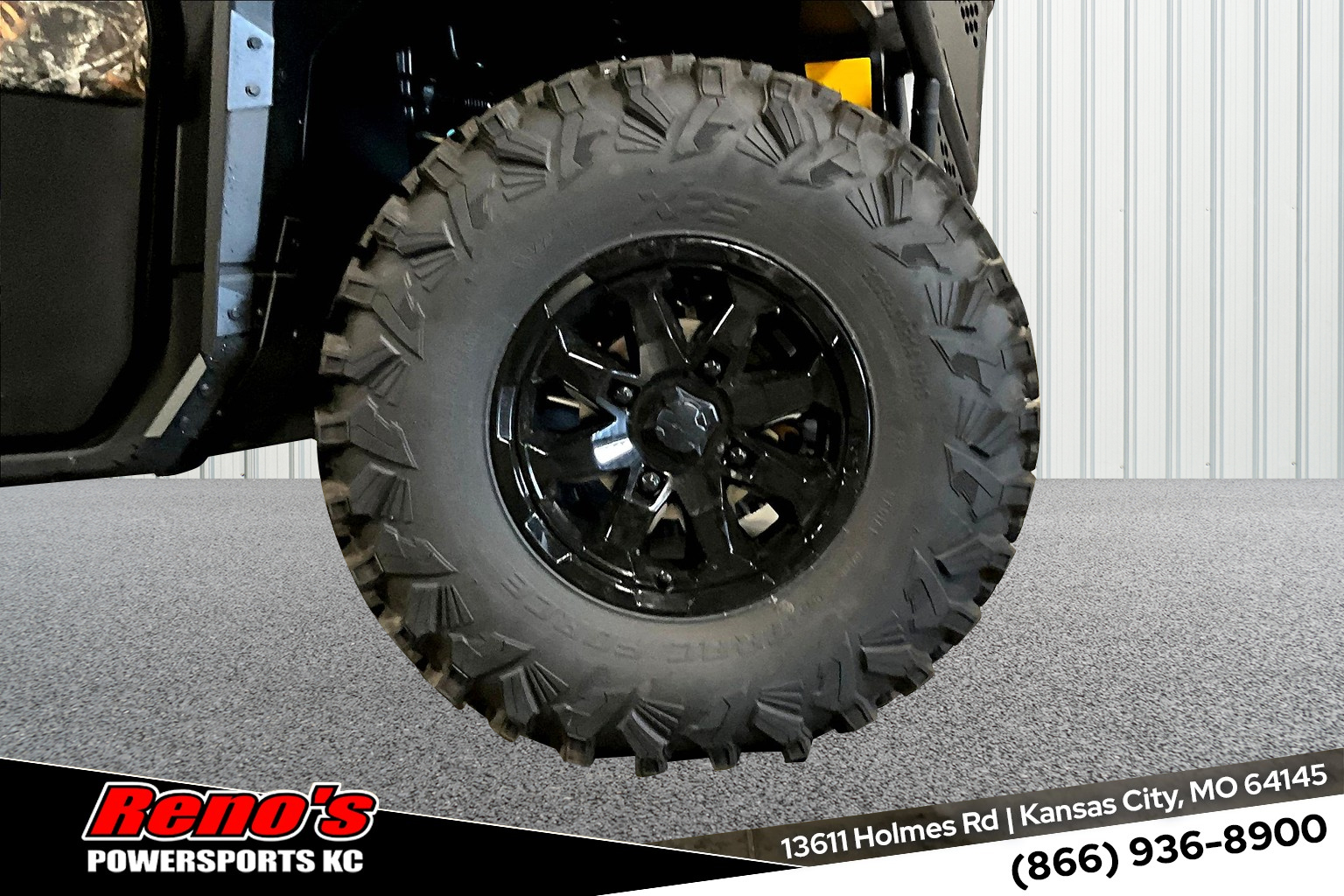 2025 Can-Am Defender LIMITED CAB HD10 - Photo 13