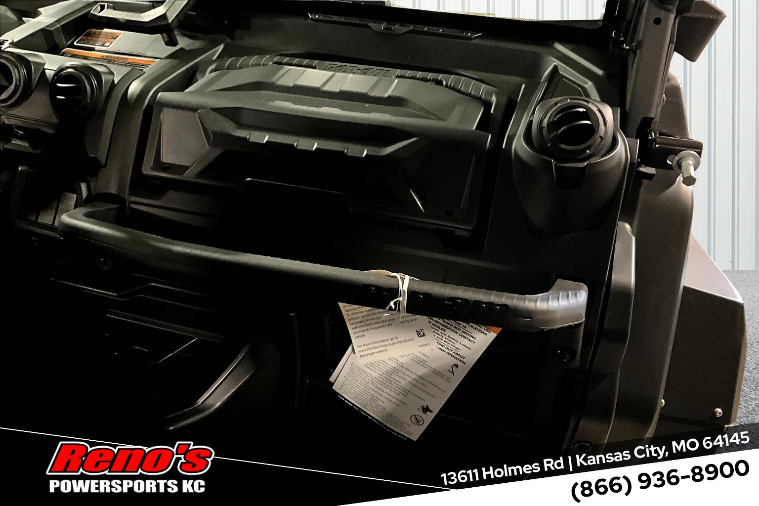 2025 Can-Am Defender LIMITED CAB HD10 - Photo 19