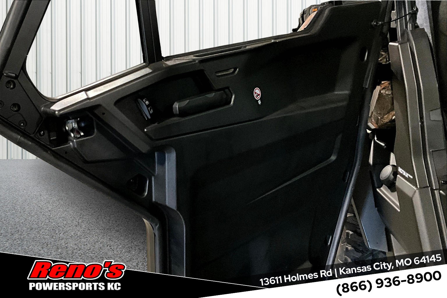 2025 Can-Am Defender LIMITED CAB HD10 - Photo 20