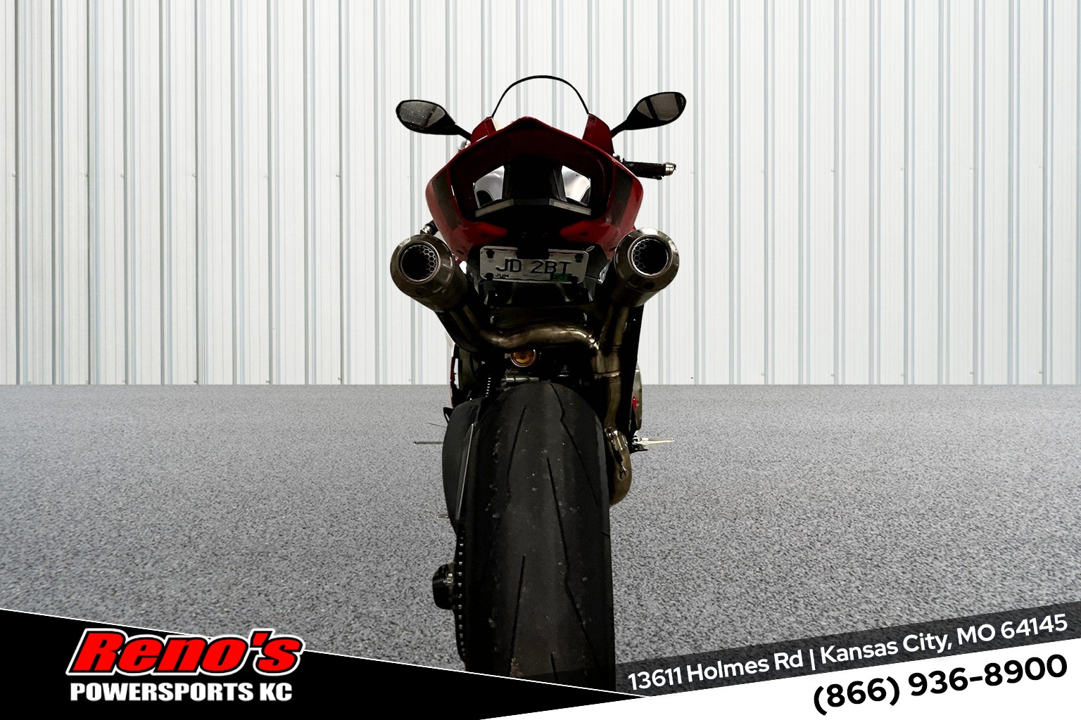 2023 Ducati Panigale V4 R - Photo 4