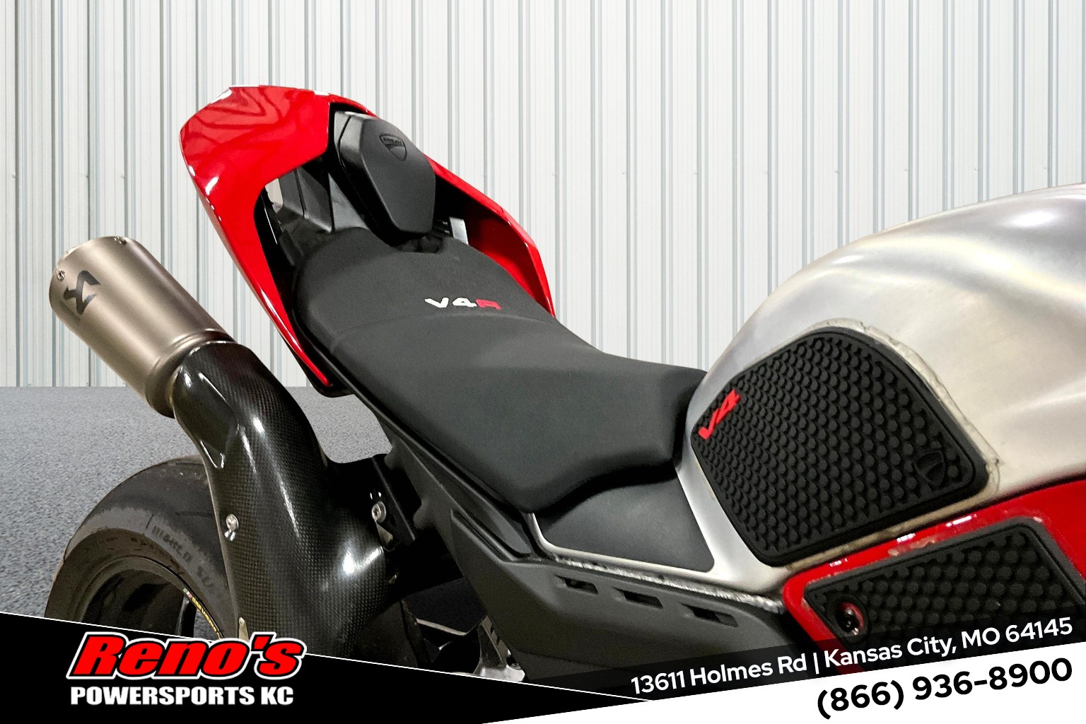 2023 Ducati Panigale V4 R - Photo 10