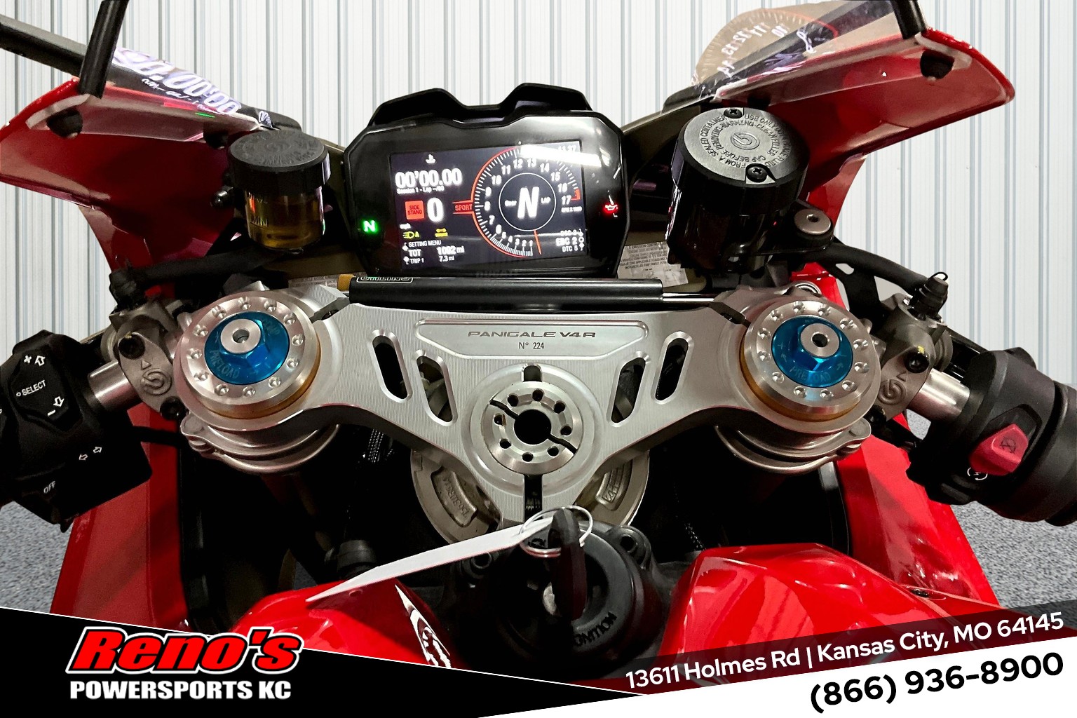 2023 Ducati Panigale V4 R - Photo 11