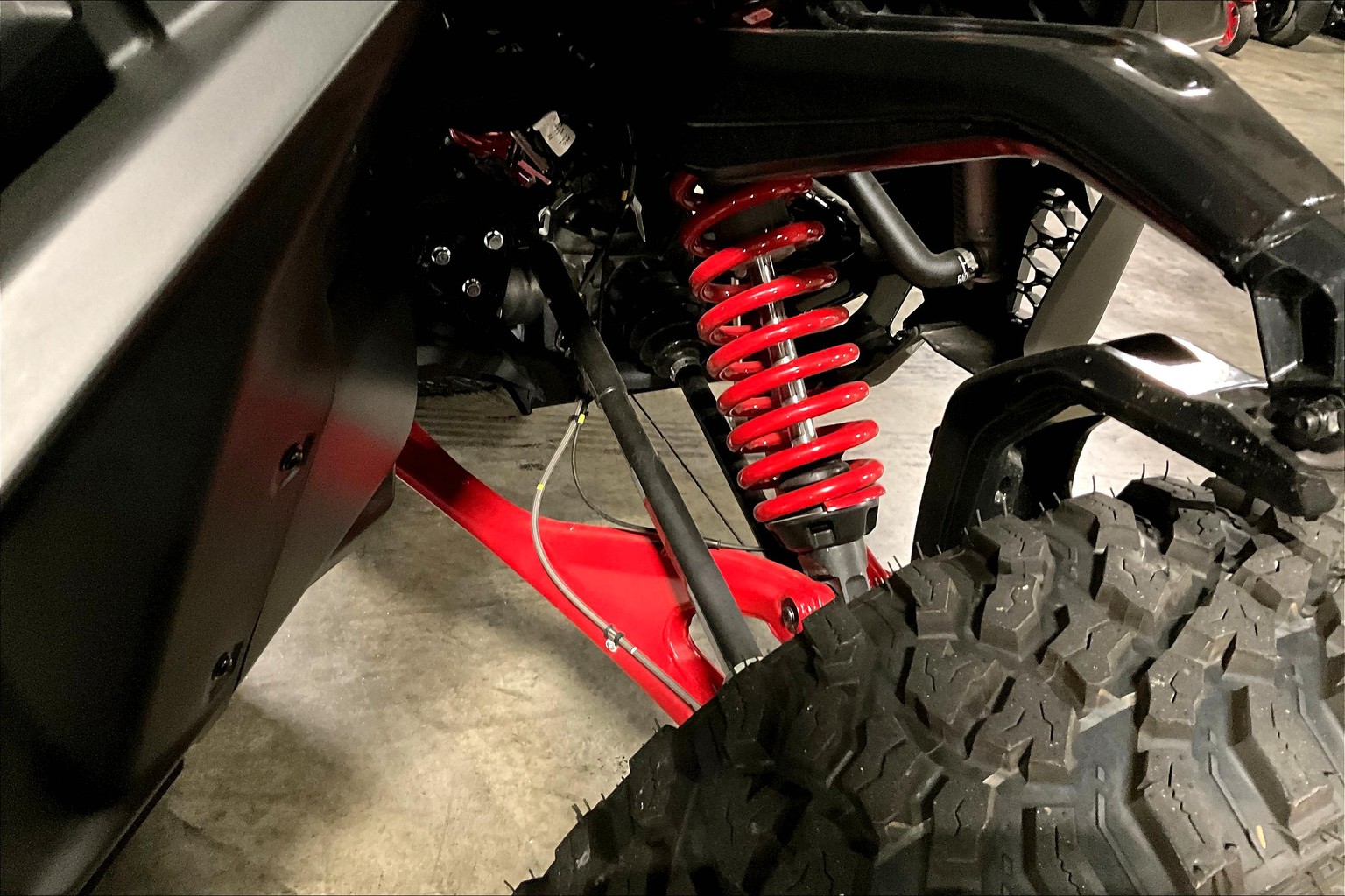 2025 Can-Am MAVERICK R MAX XRS SMART SHOCKS - Photo 15