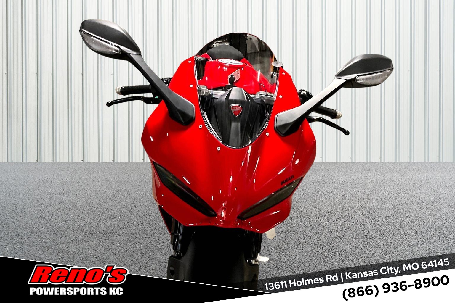 2026 Ducati Panigale V2 - Photo 3