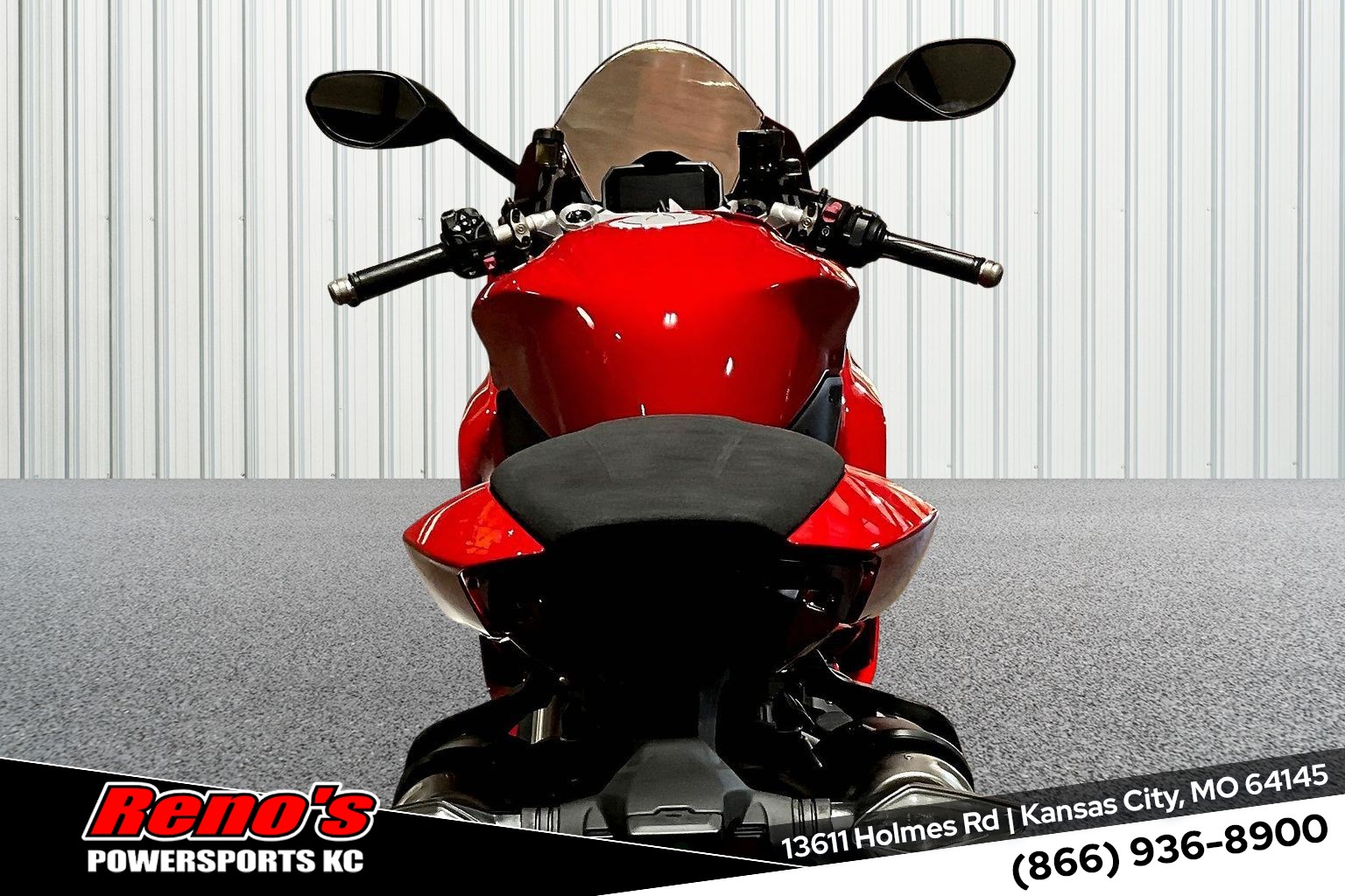2026 Ducati Panigale V2 - Photo 4