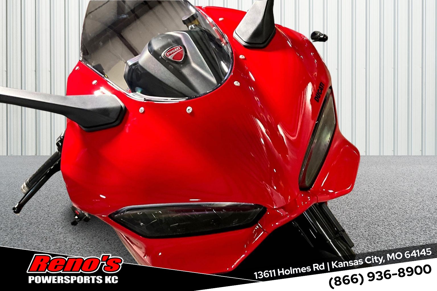 2026 Ducati Panigale V2 - Photo 18