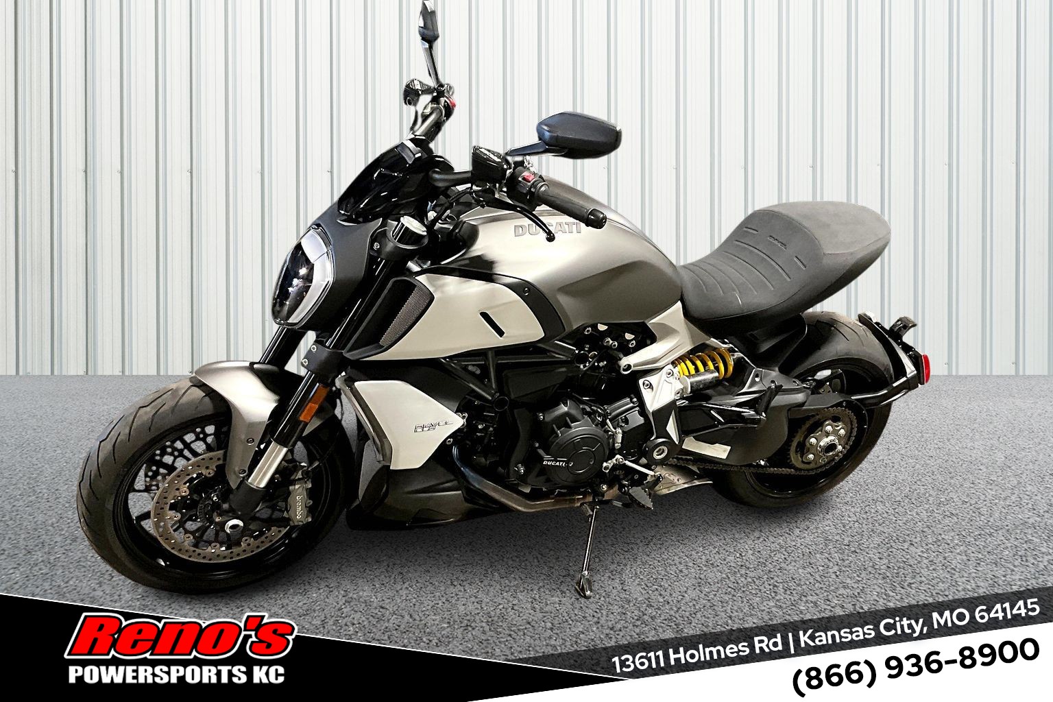 2020 Ducati DIAVEL 1260 - Photo 2