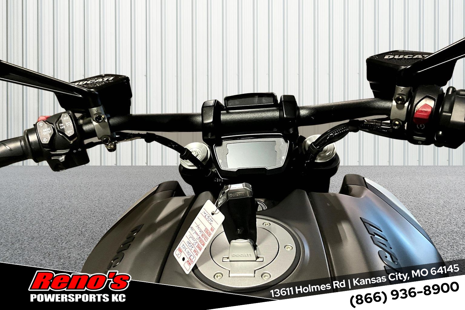 2020 Ducati DIAVEL 1260 - Photo 11