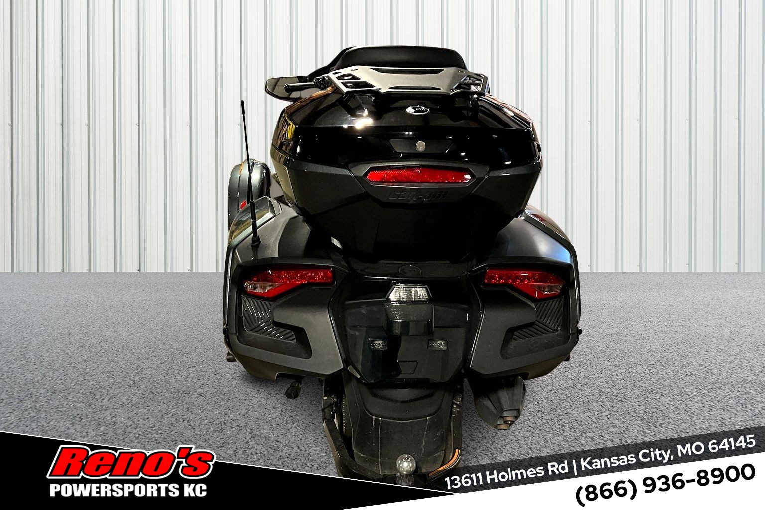 2021 Can-Am Spyder RT Limited - Dark Edition - Photo 4