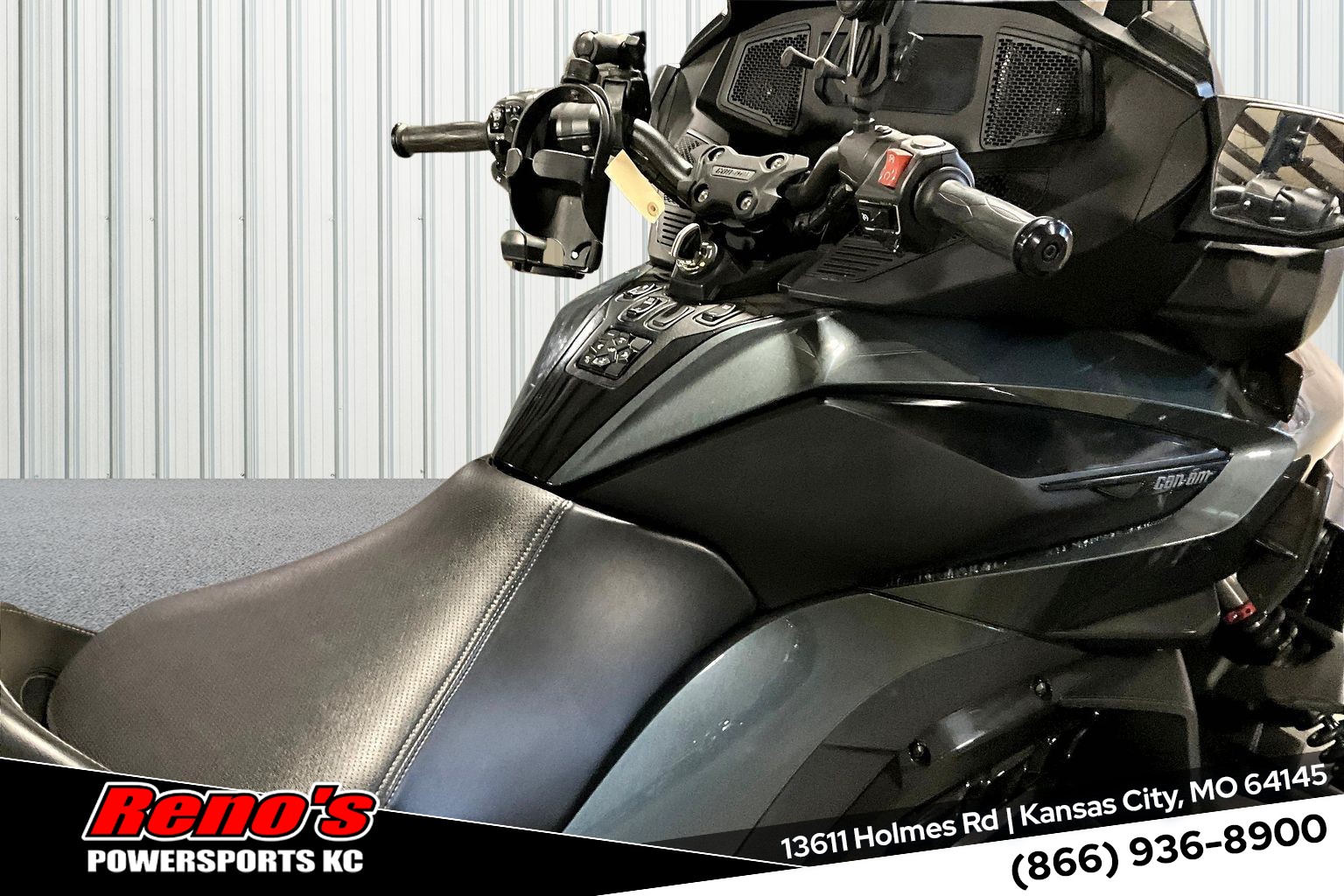 2021 Can-Am Spyder RT Limited - Dark Edition - Photo 9