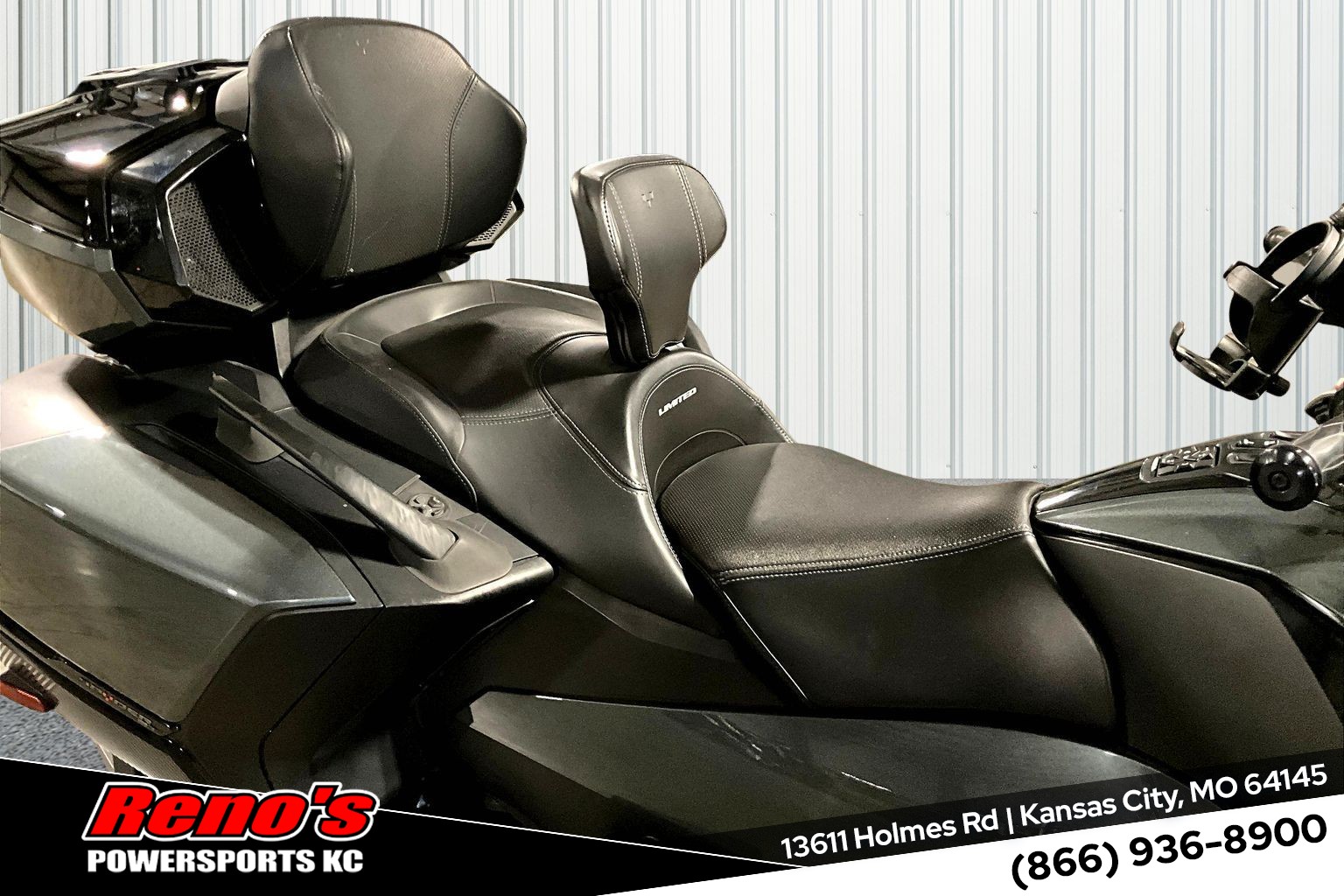 2021 Can-Am Spyder RT Limited - Dark Edition - Photo 10