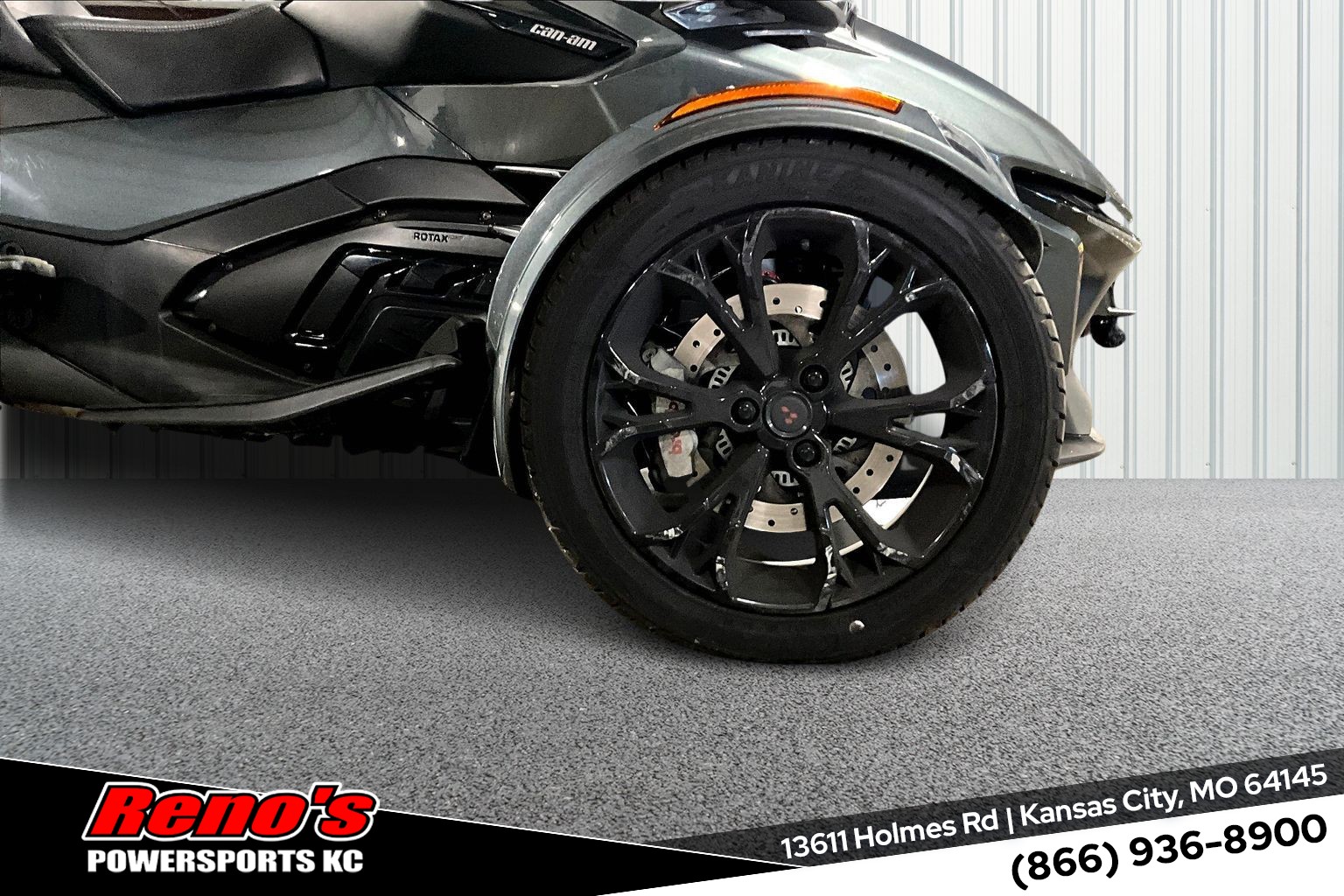 2021 Can-Am Spyder RT Limited - Dark Edition - Photo 16