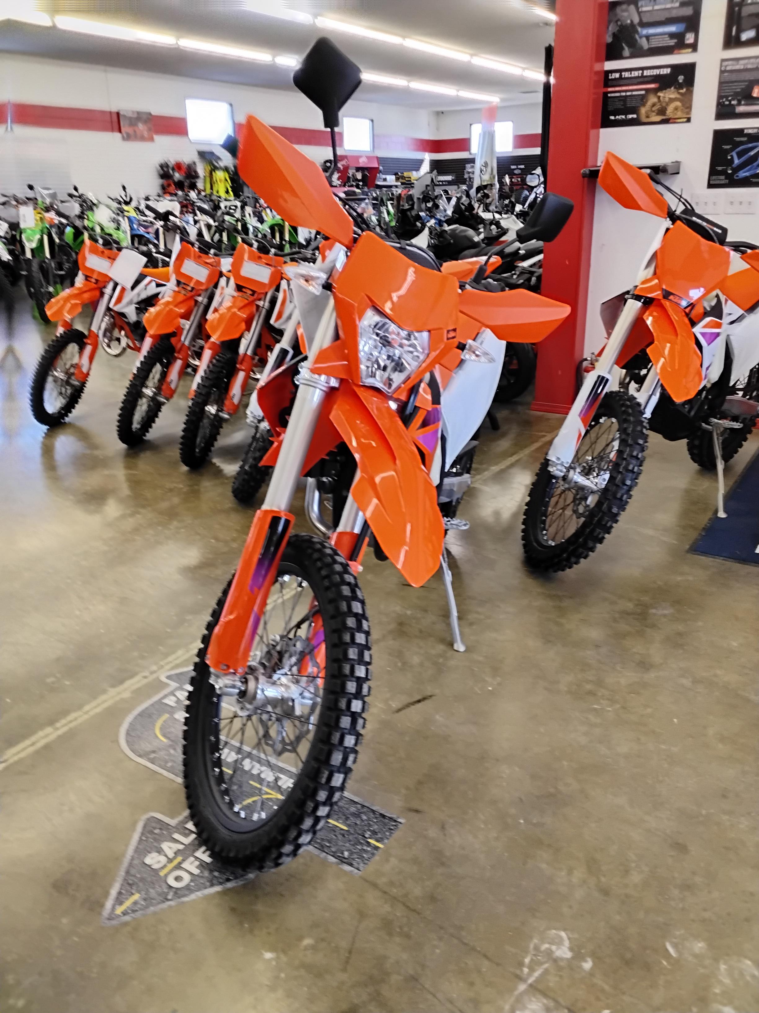 2024 KTM EXC 350 F - Photo 3