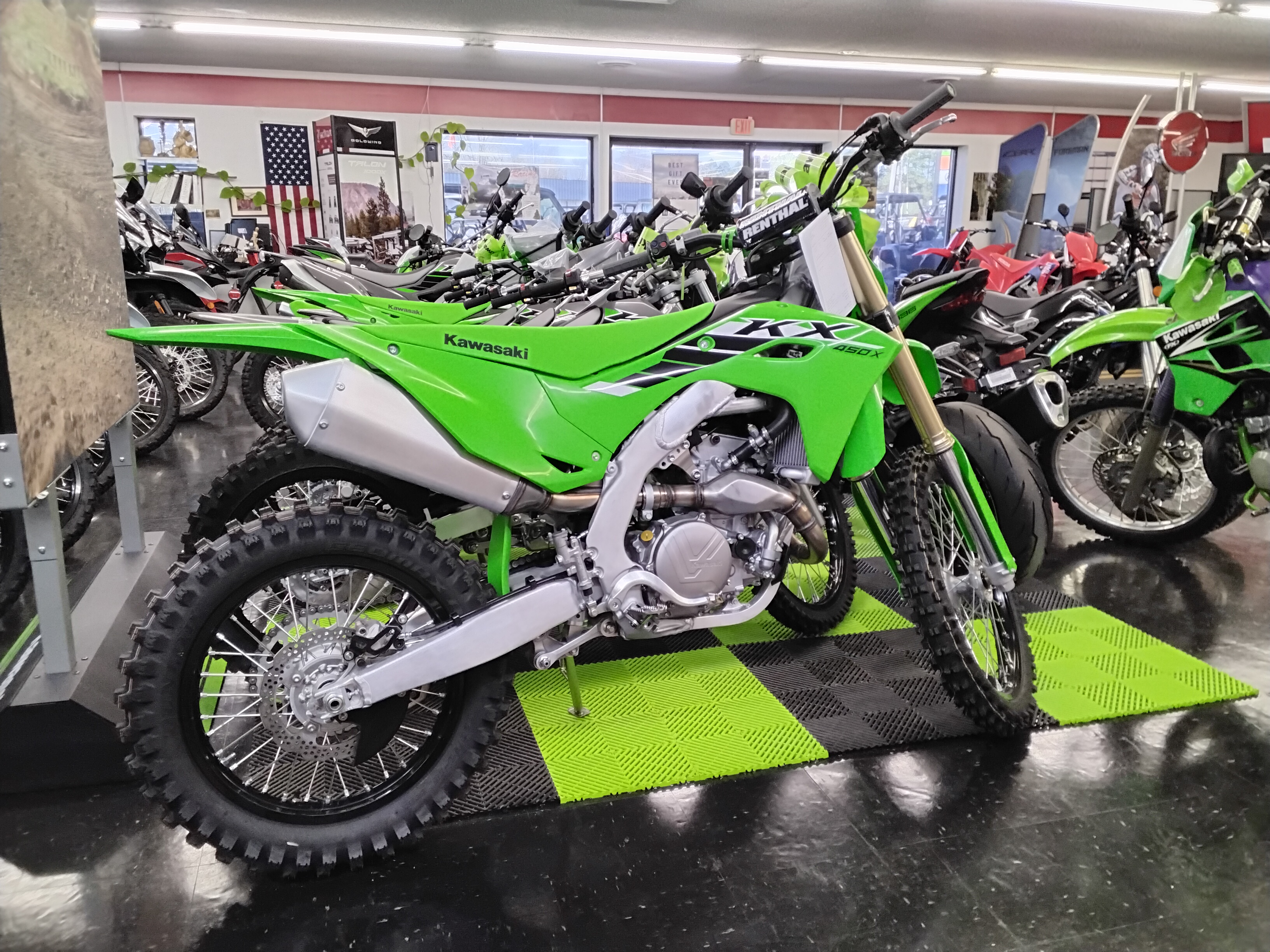 2025 Kawasaki KX™ 450X - Photo 2