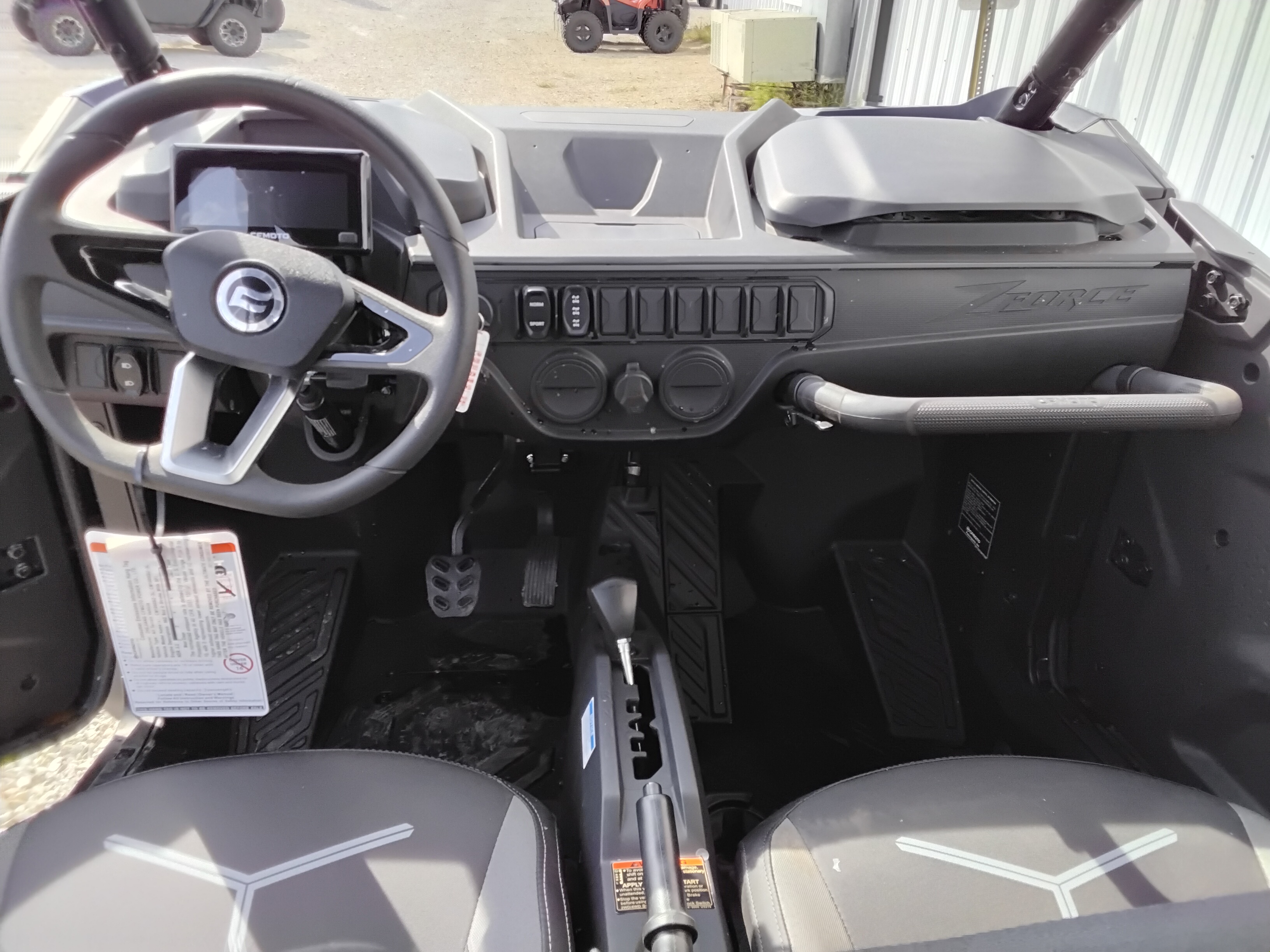 2025 CFMOTO ZFORCE 950 SPORT 4 - Photo 5
