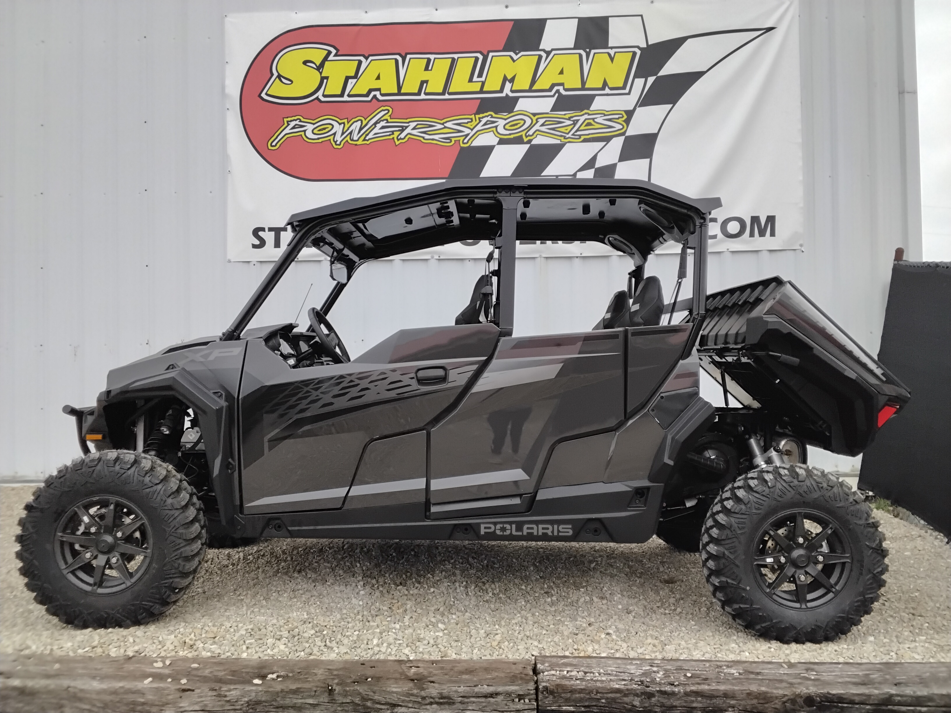 2025 Polaris GENERAL XP 4 1000 ULTIMATE - GRANITE GRAY Ultimate - Photo 2
