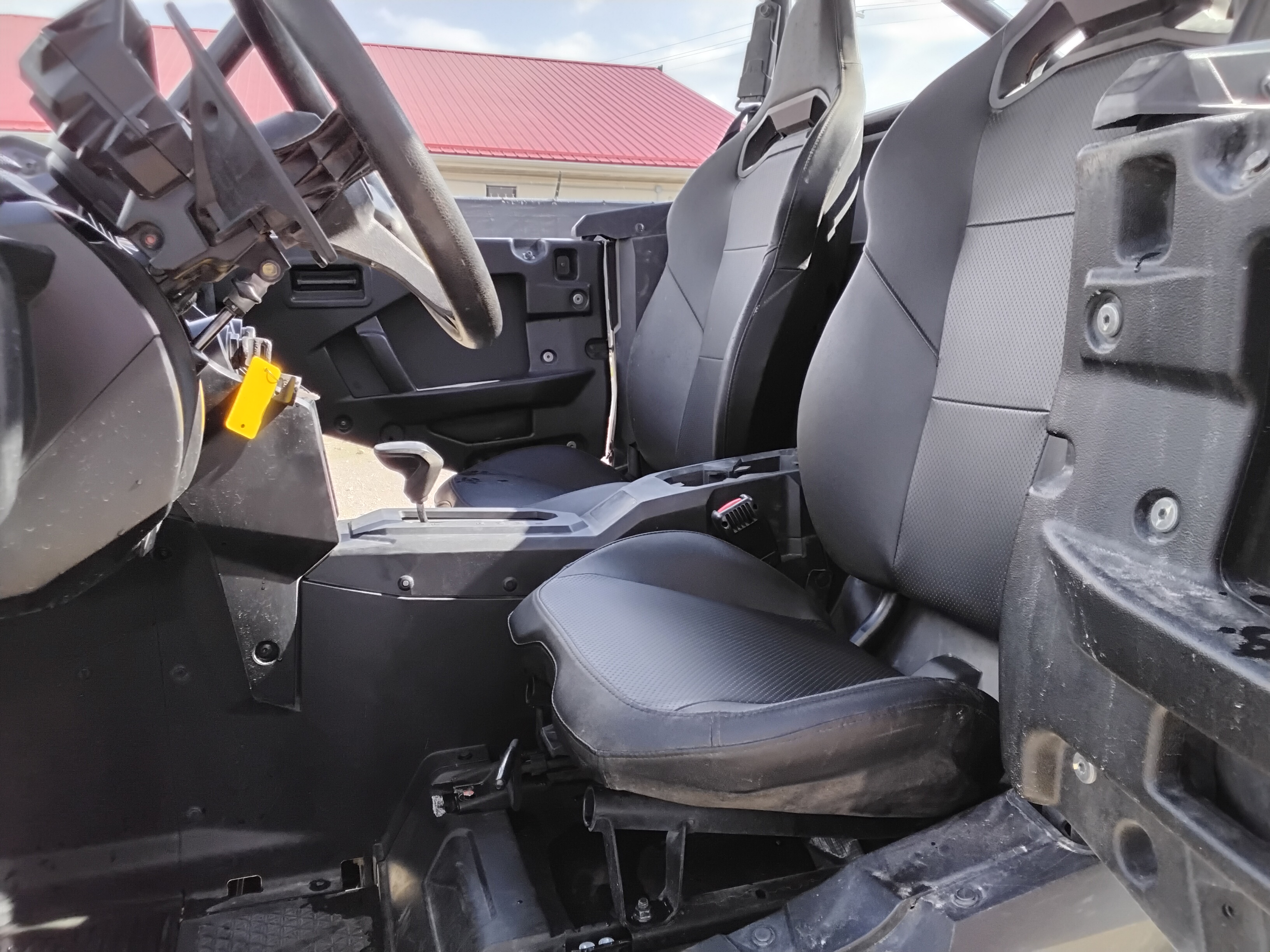 2023 Honda Talon 1000RS Base - Photo 3