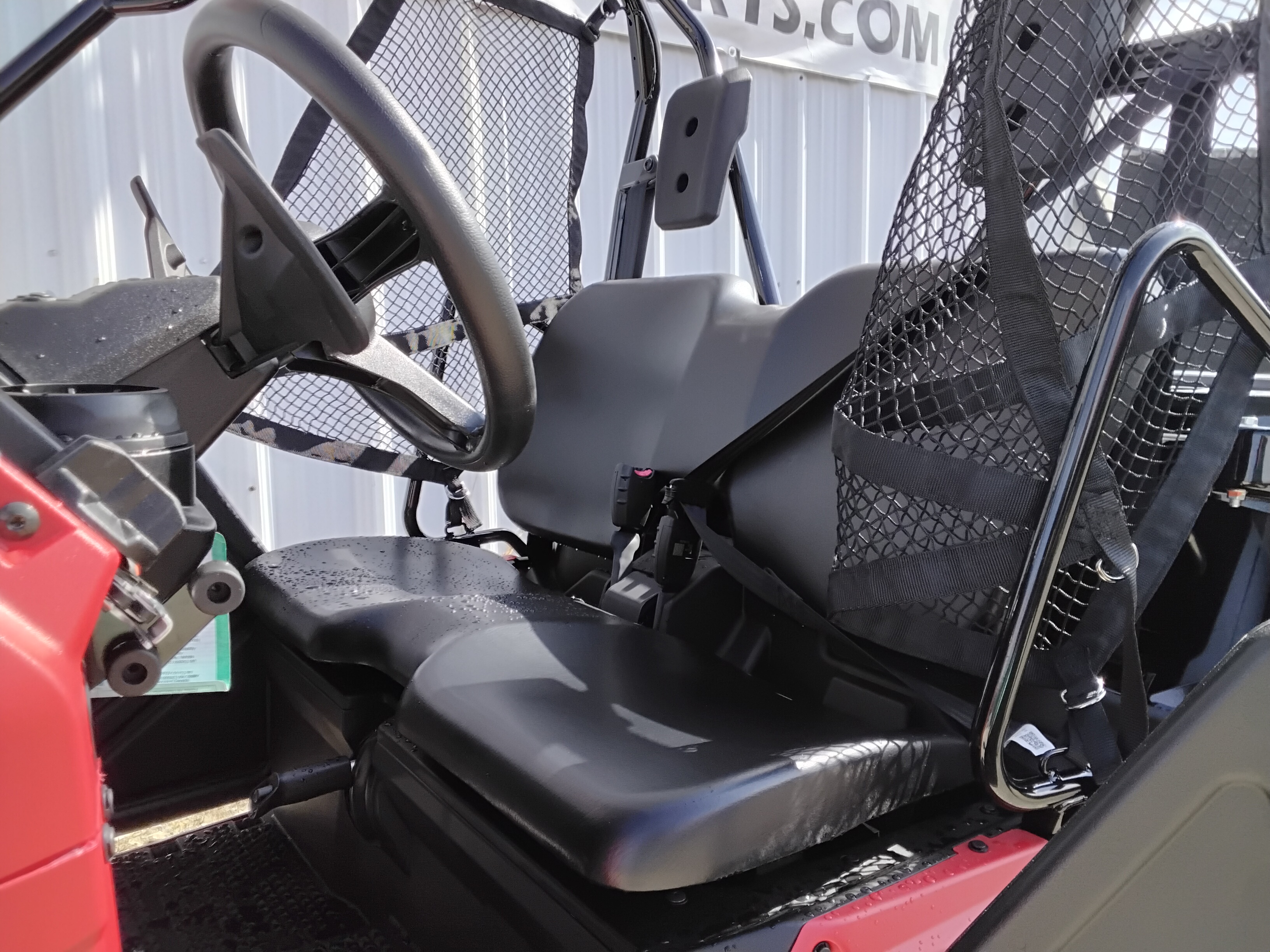 2025 Honda Pioneer 520 Base - Photo 2