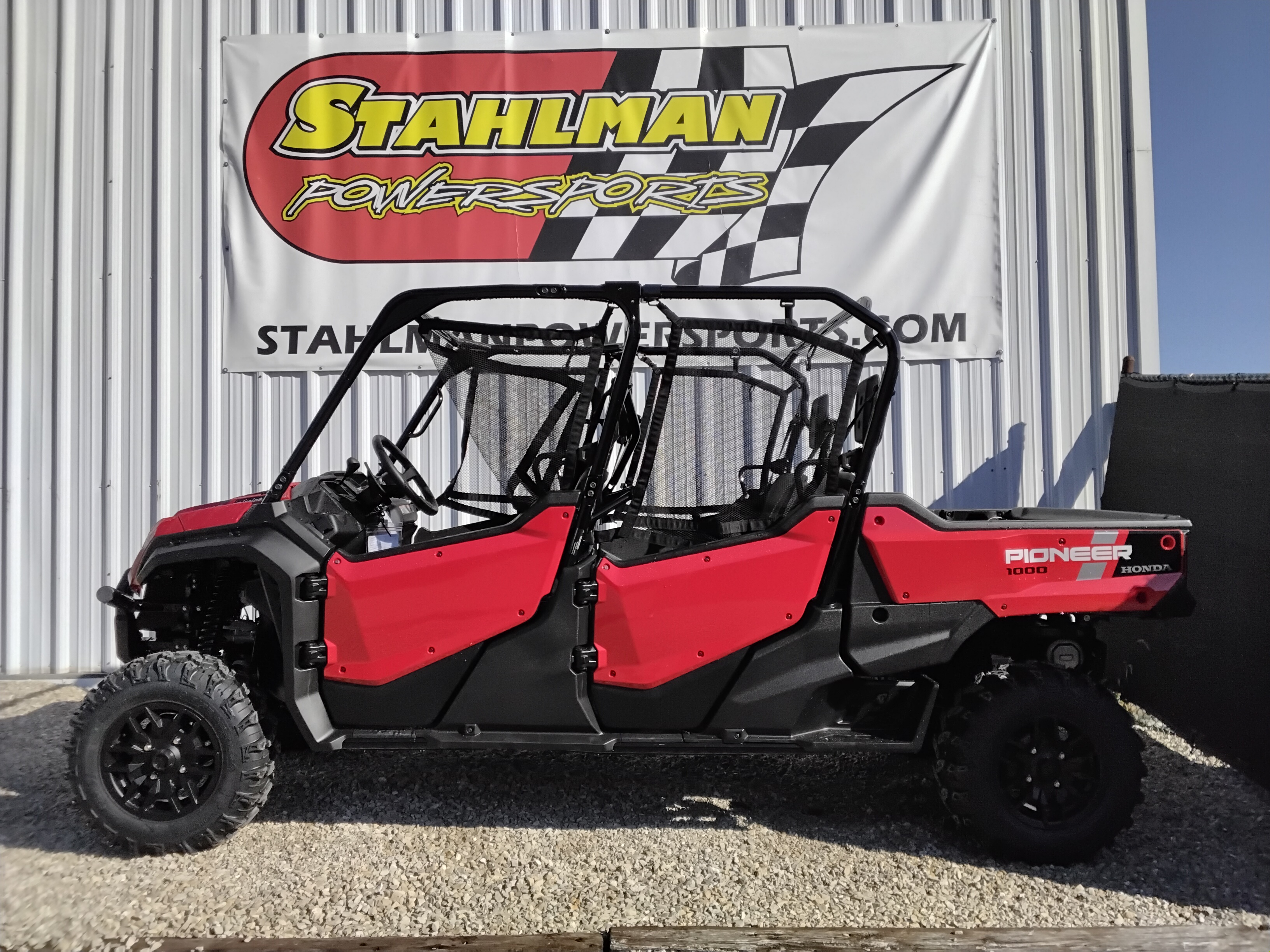 2025 Honda Pioneer 1000-6 Crew Deluxe