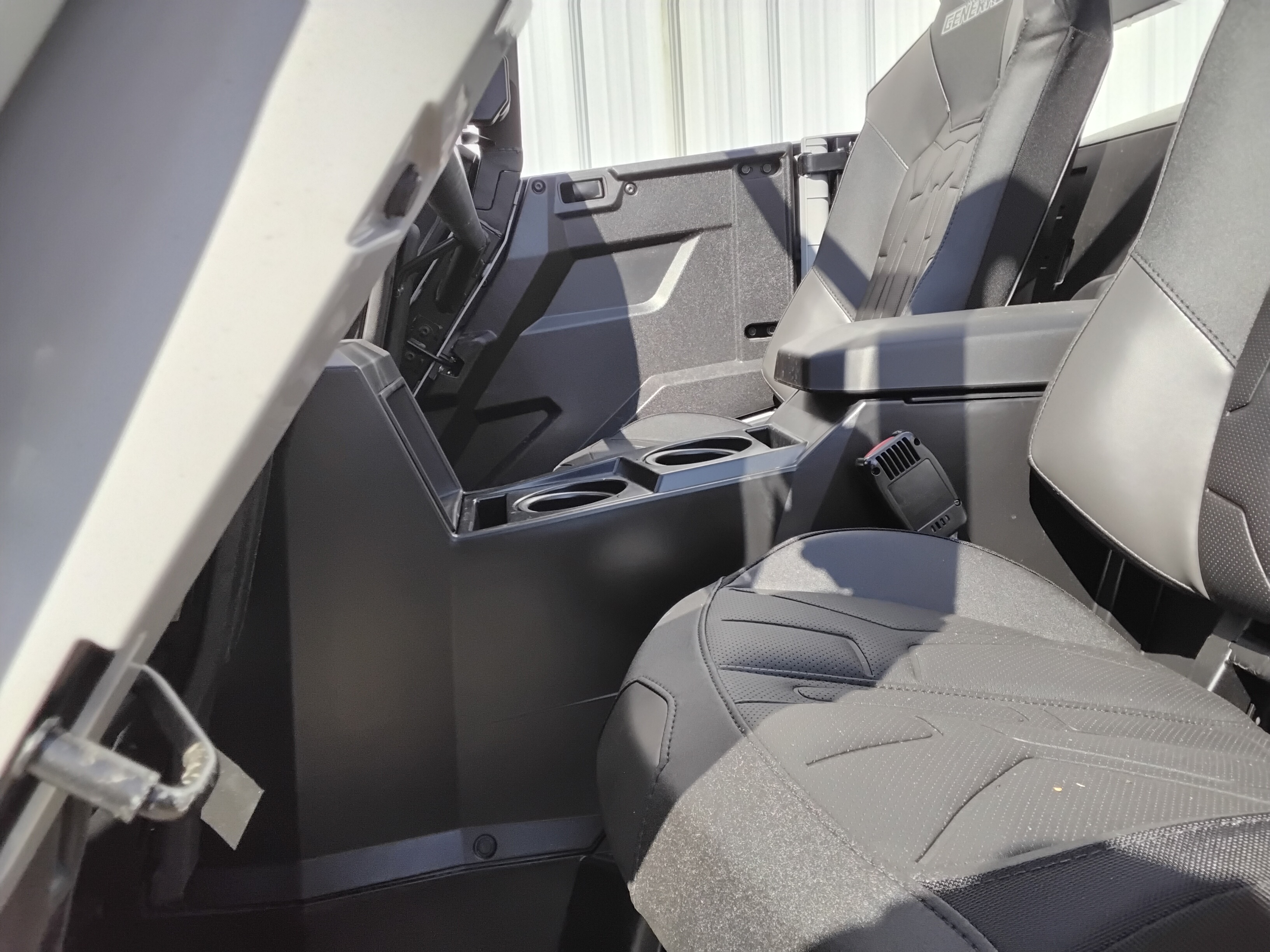 2025 Polaris GENERAL 4 1000 SPORT - GHOST GRAY Sport - Photo 3
