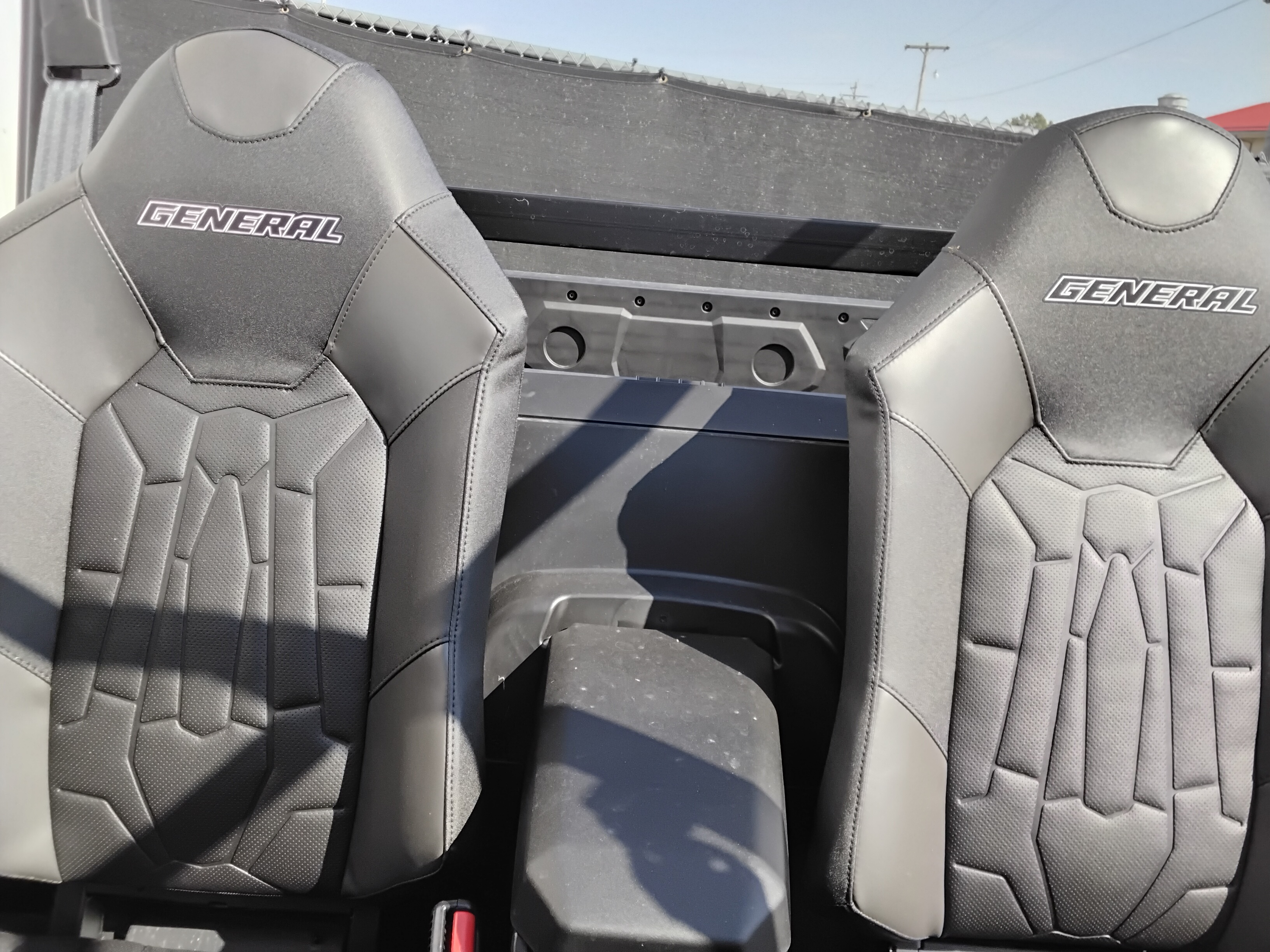 2025 Polaris GENERAL 4 1000 SPORT - GHOST GRAY Sport - Photo 4