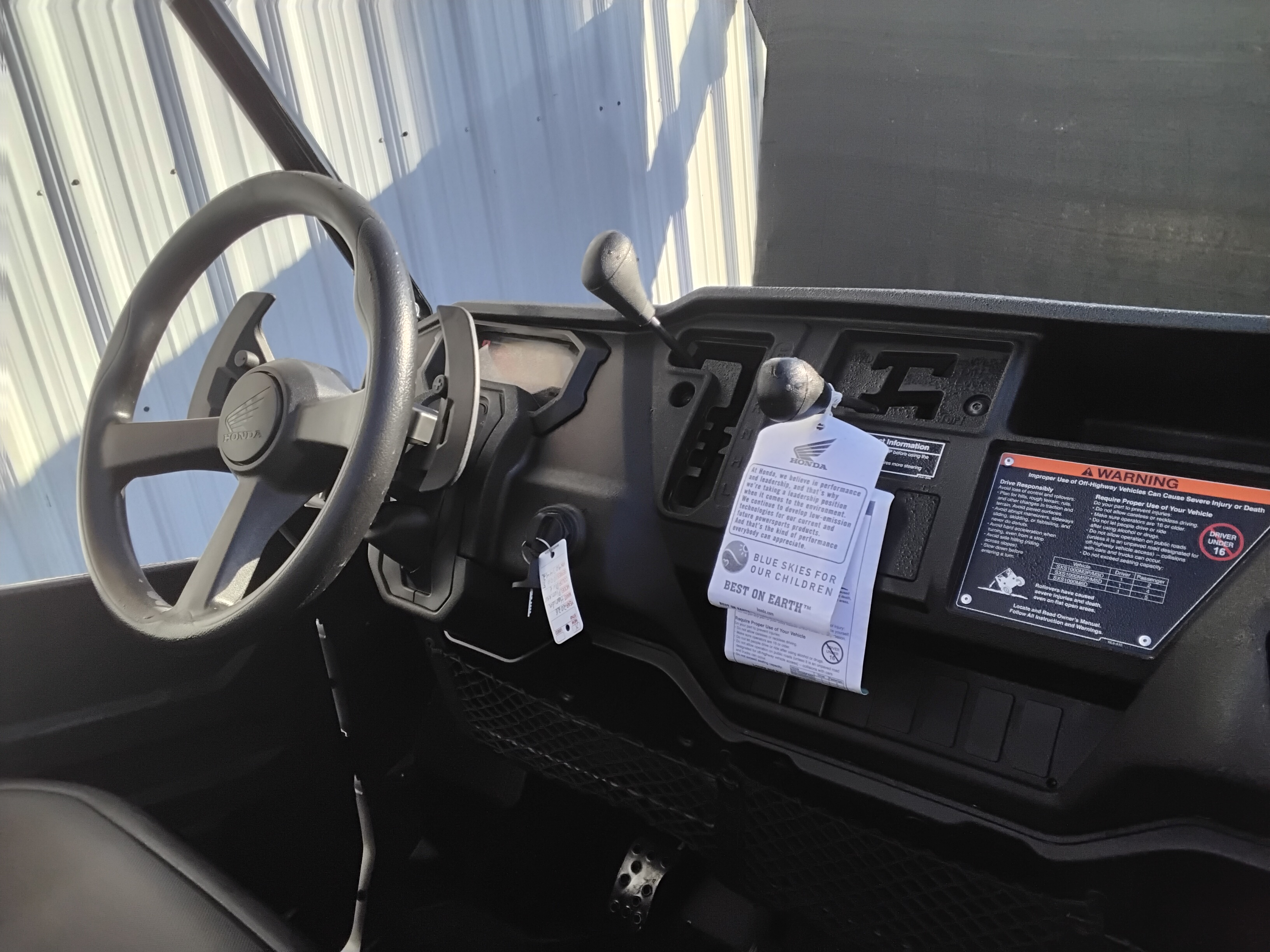 2025 Honda Pioneer 1000-5 Deluxe - Photo 5