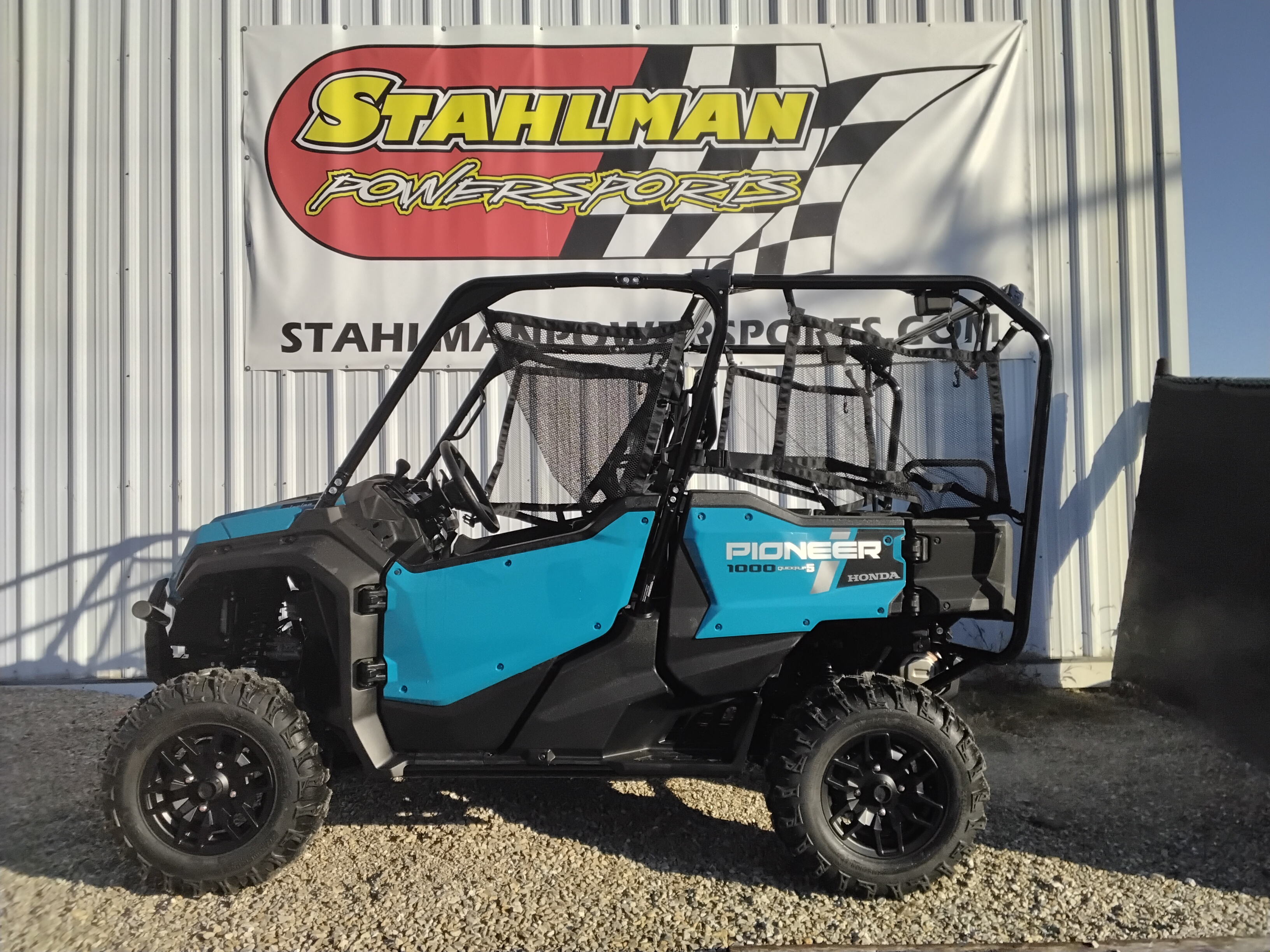 2025 Honda Pioneer 1000-5 Deluxe - Photo 8