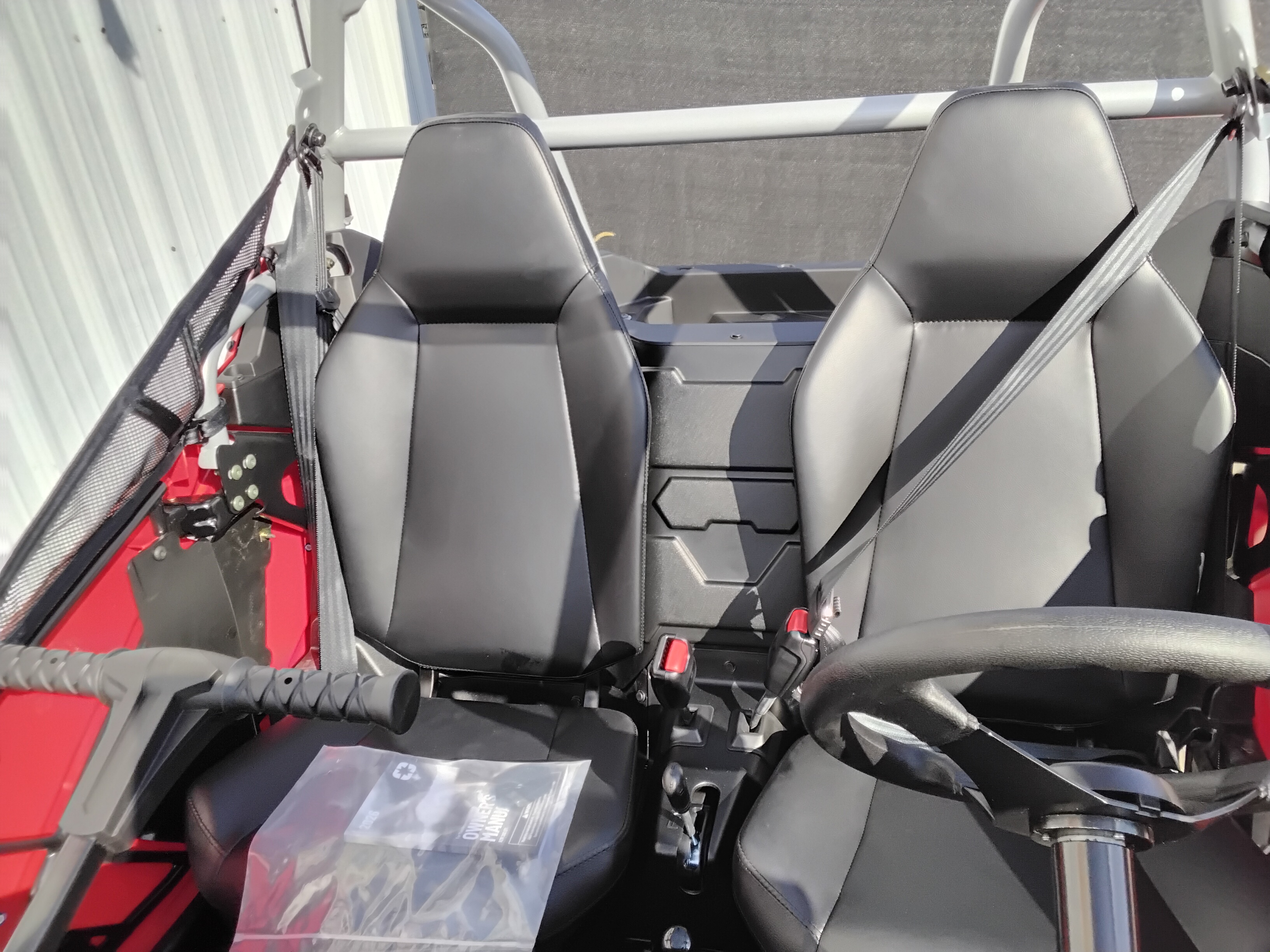 2026 Polaris RZR 200 EFI INDY RED - Photo 2