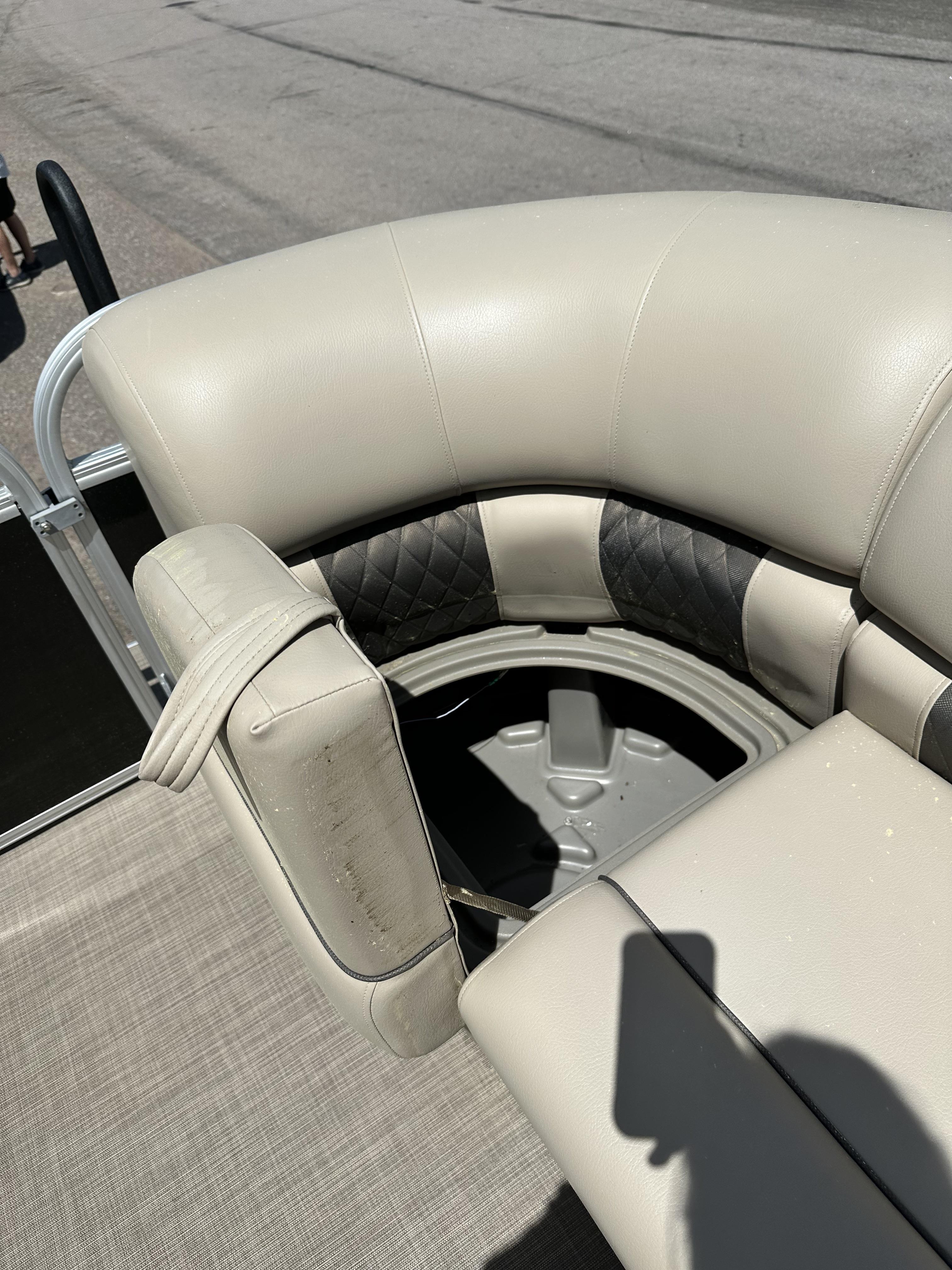 Pontoons Ryden Marine Minocqua, WI (715) 3566288