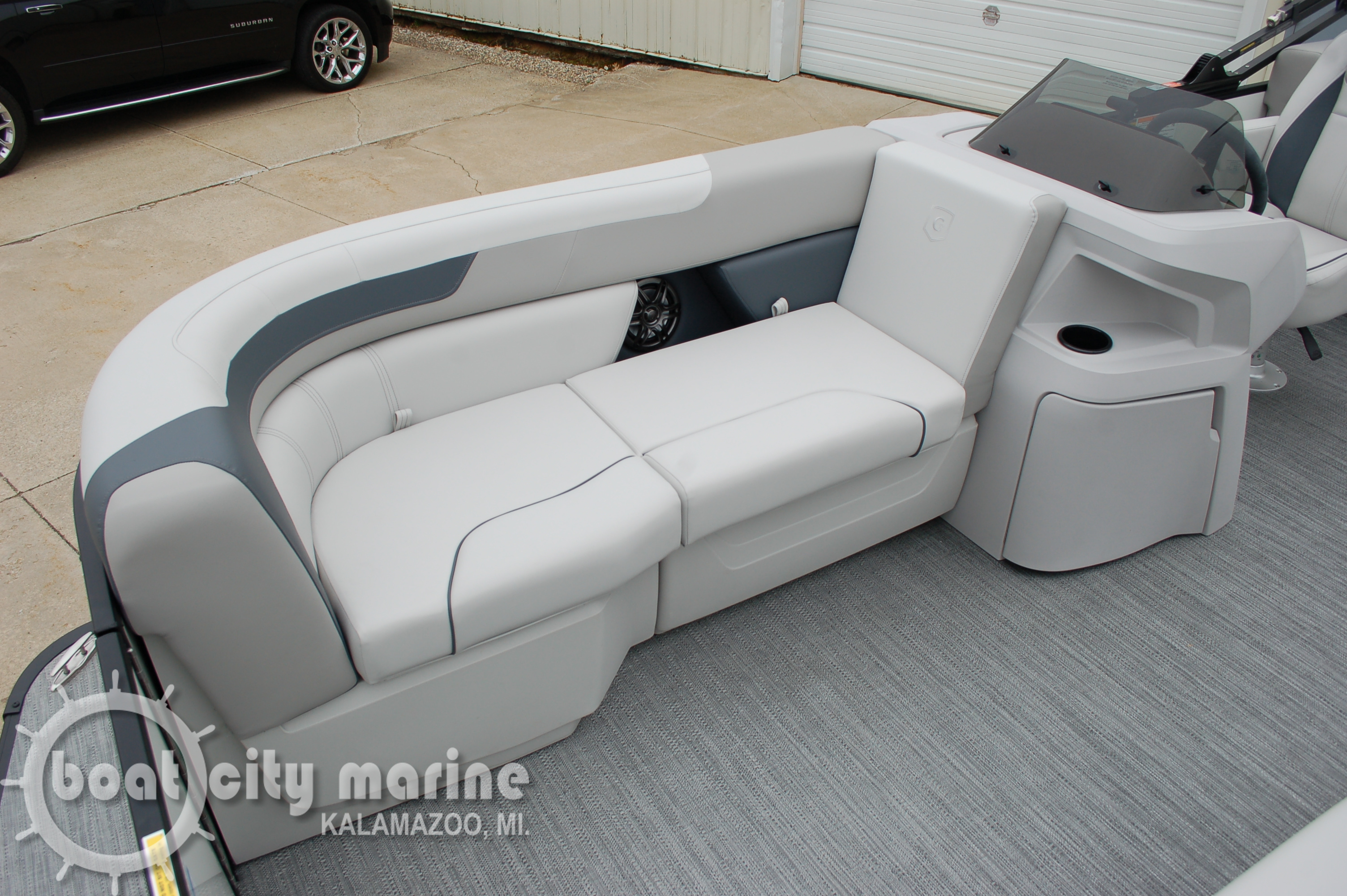 2024 Sweetwater Split Bench SW 2086 SB-7