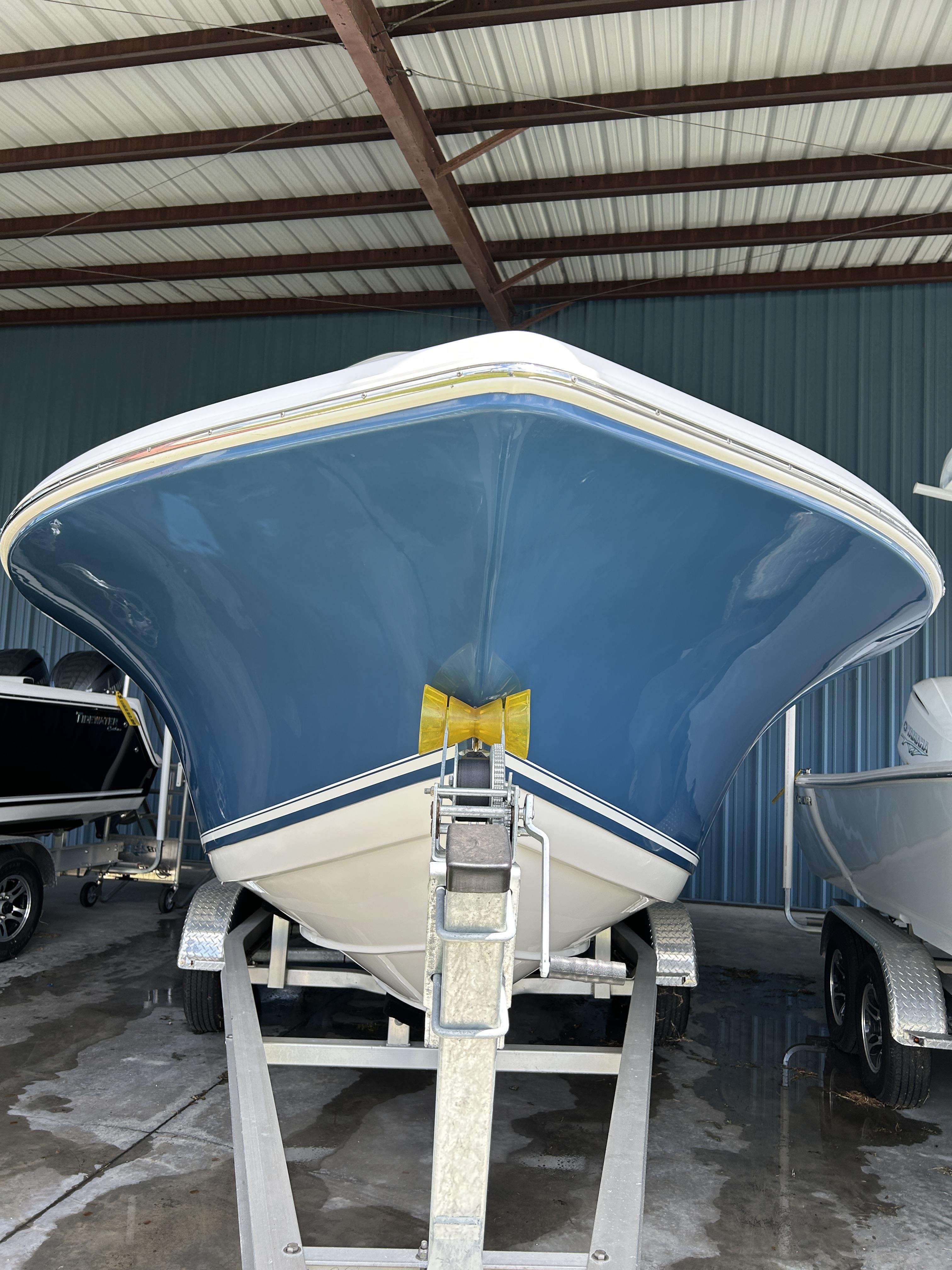 2024 Tidewater Boats 220 LXF - Photo 13