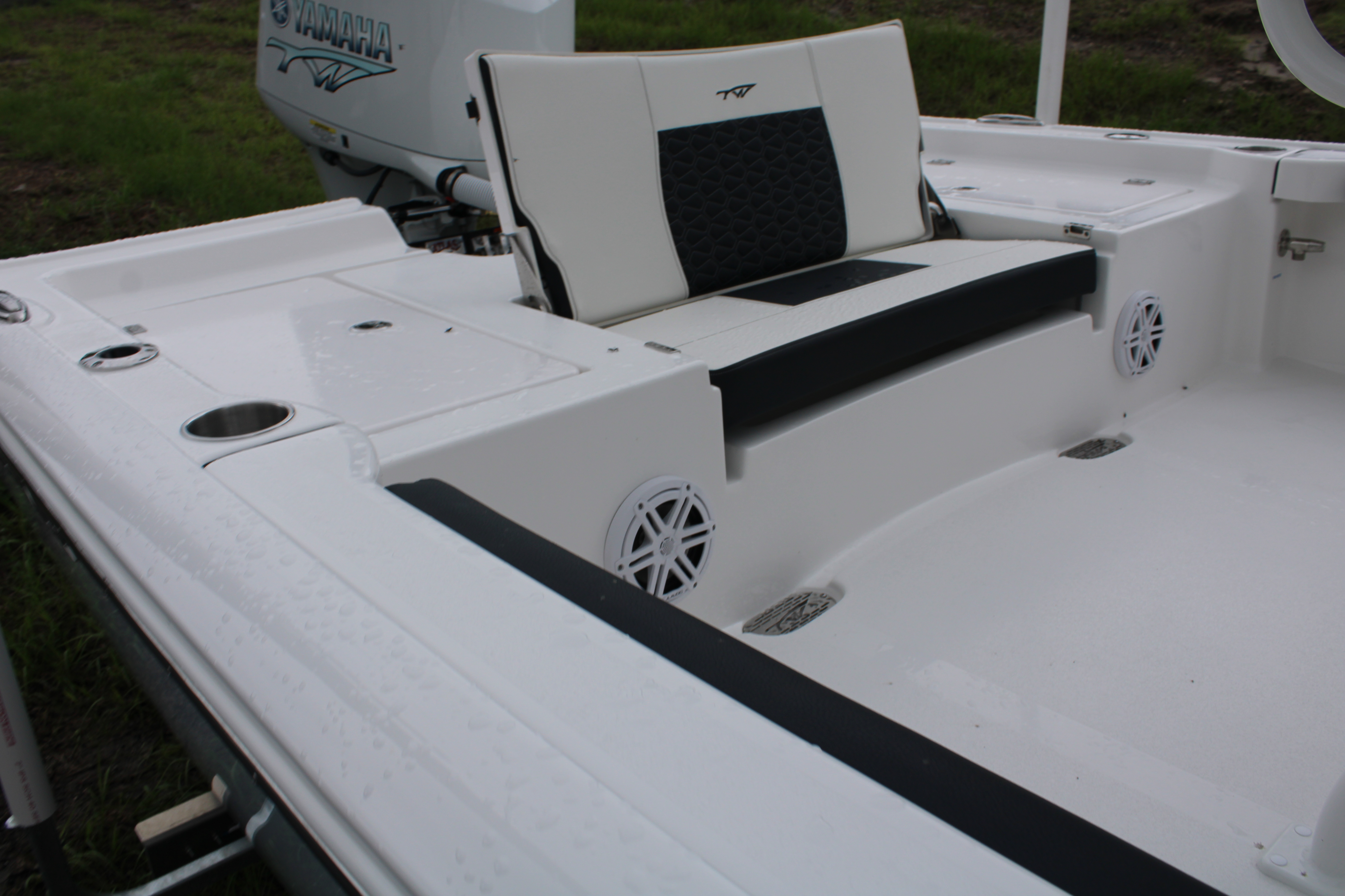 2025 Tidewater Boats 2300 - Photo 12