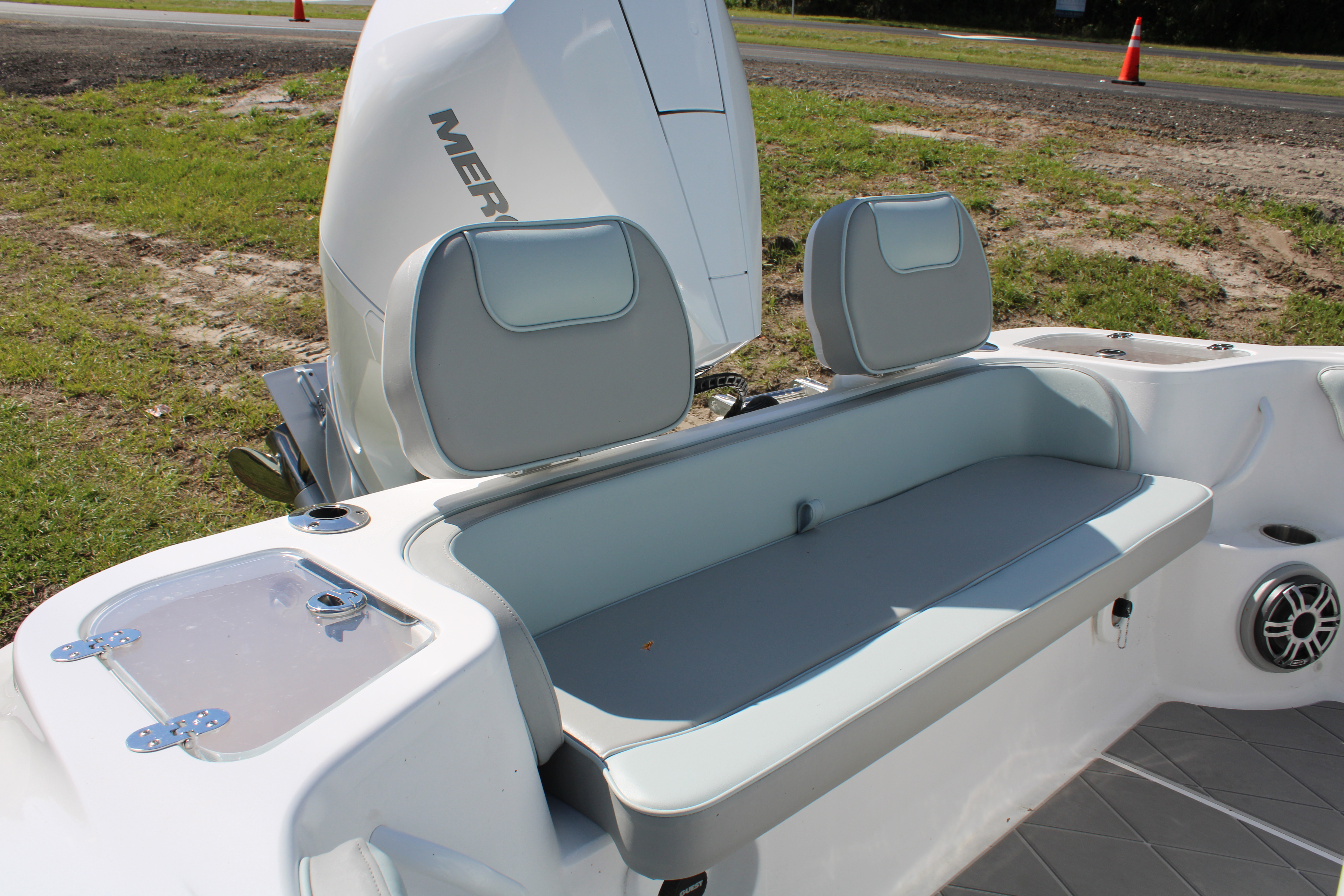 2025 ALK2 Powerboats 25CRXL - Photo 9