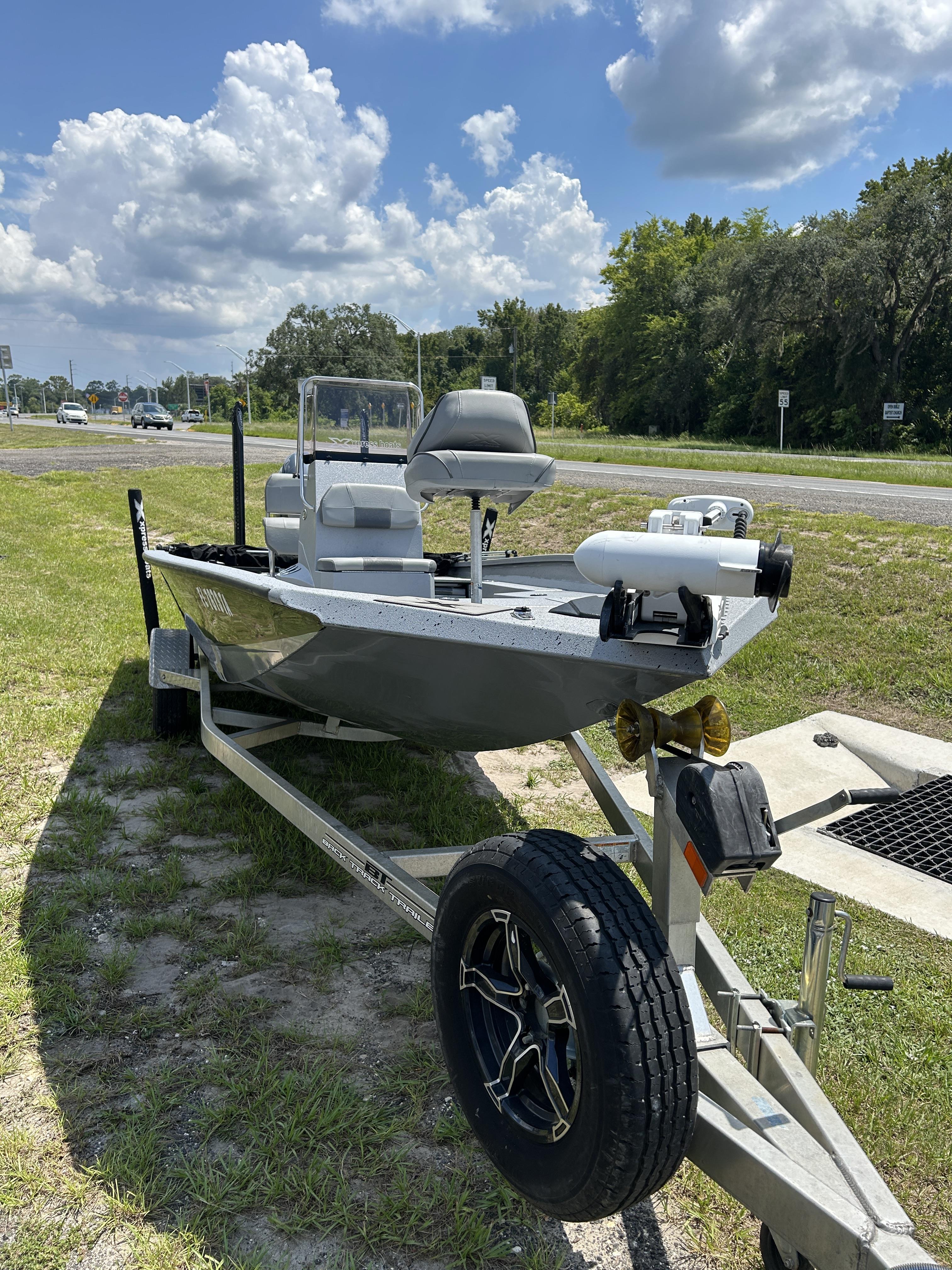 2022 Xpress H22 BAY - Photo 2