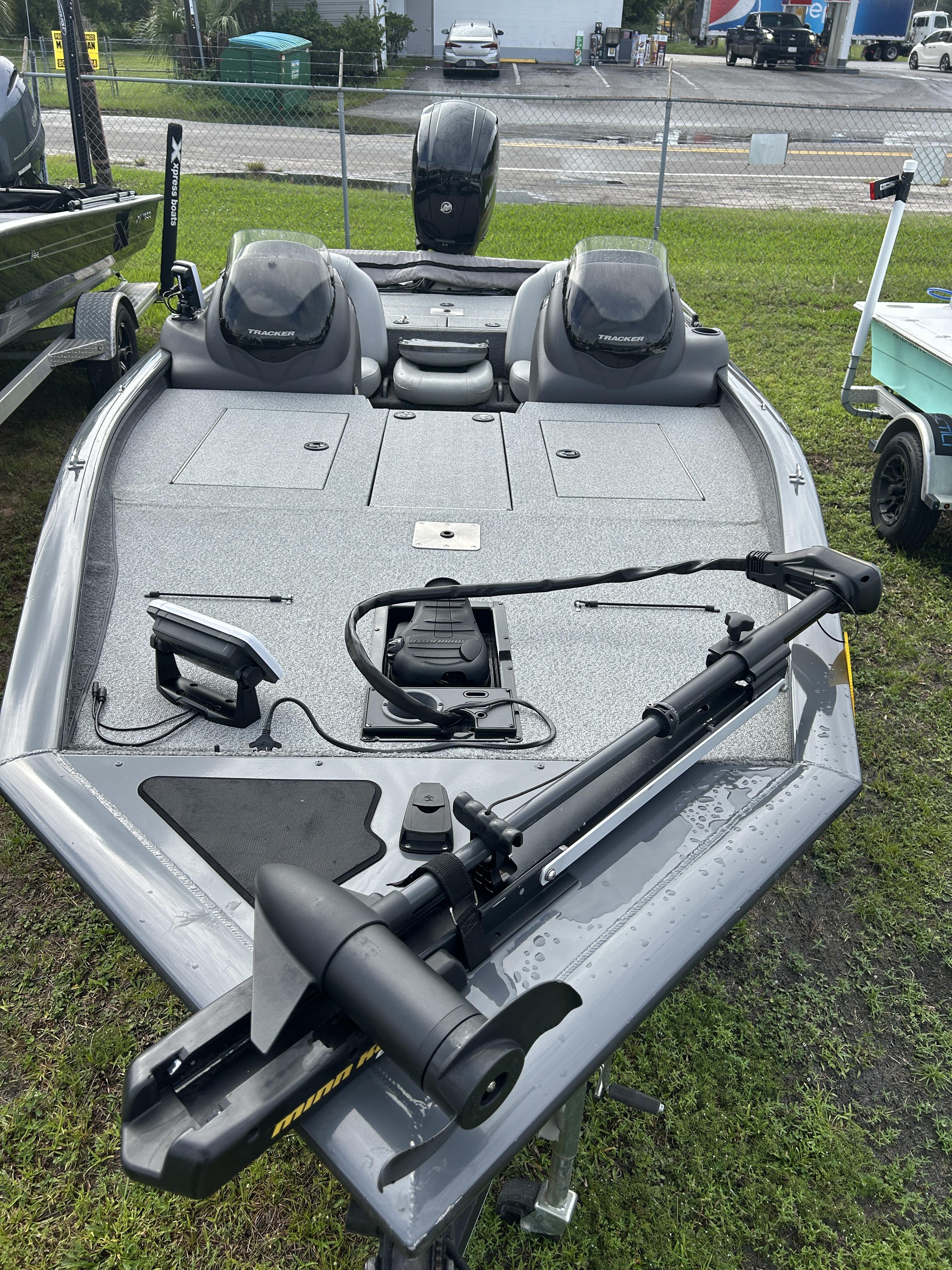 2018 Tracker Boats 195TXW