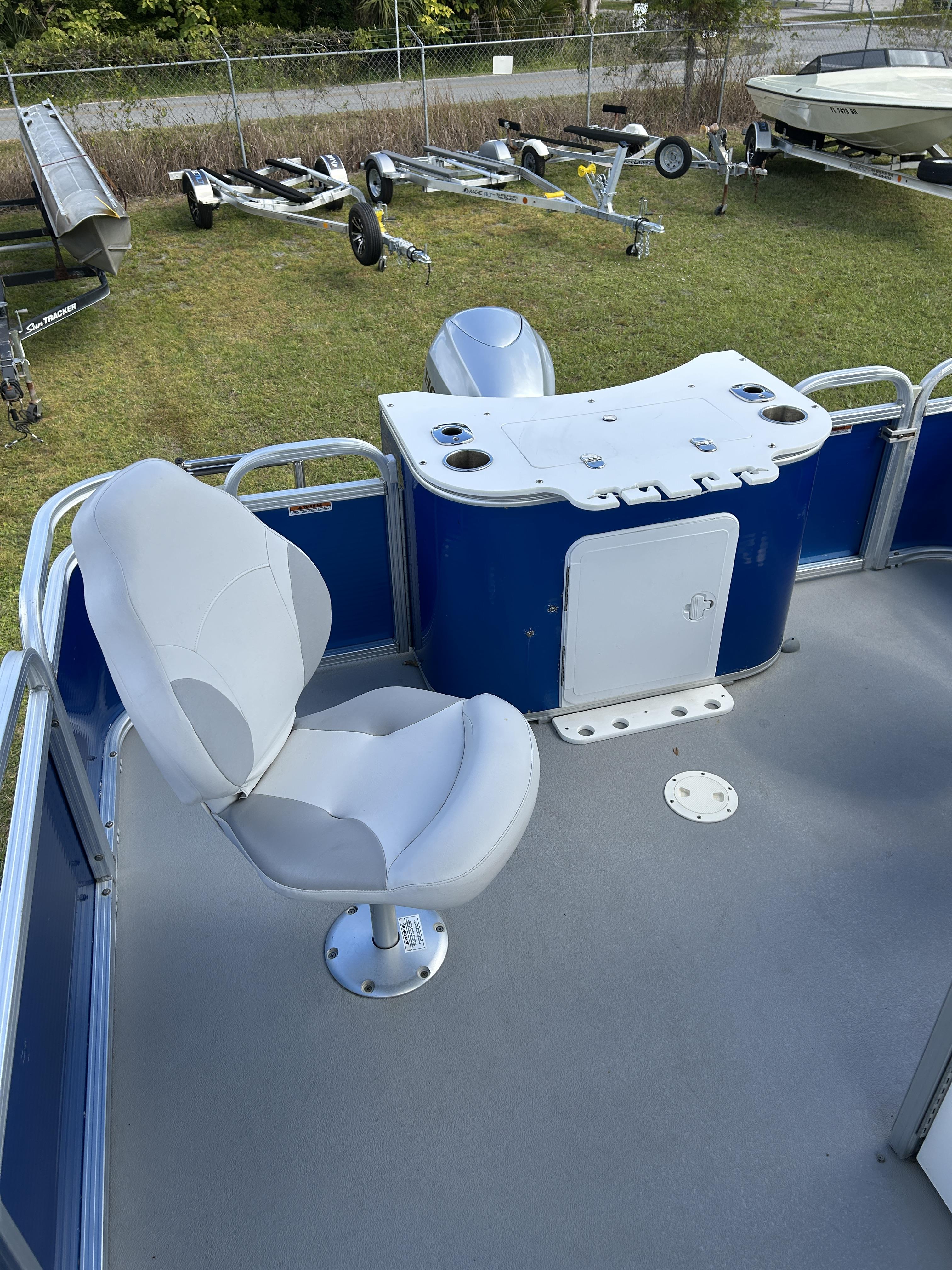 2016 Avalon QUADFISH 20 - Photo 10