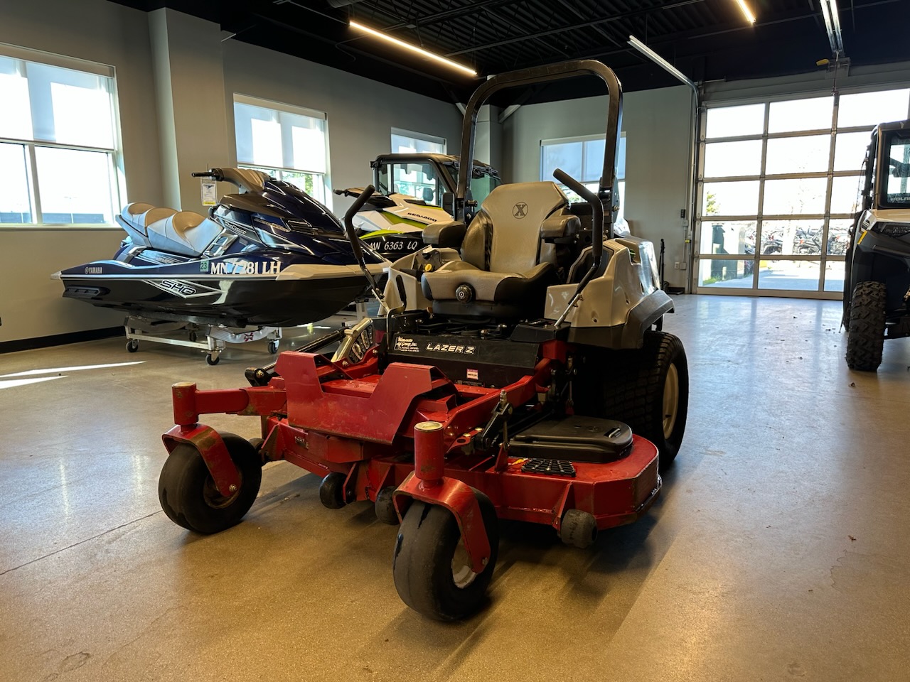 2017 Exmark LZS80TDYM604W0