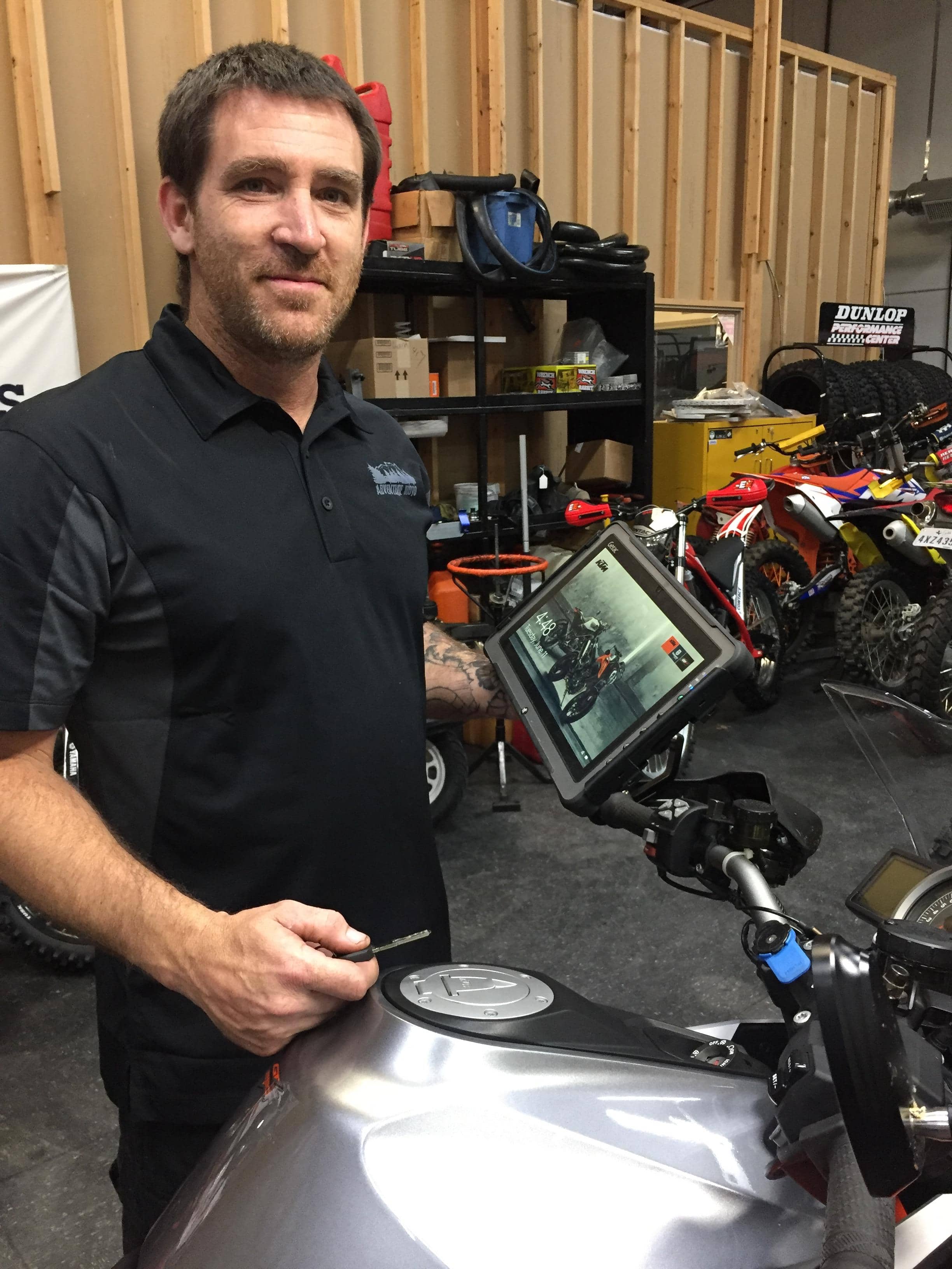 Hydraulic Line Flush Adventure Moto KTM McKinney TX 214 491 1922 hydraulic-line-flush-adventure-moto-ktm-mckinney-tx-214-491-1922