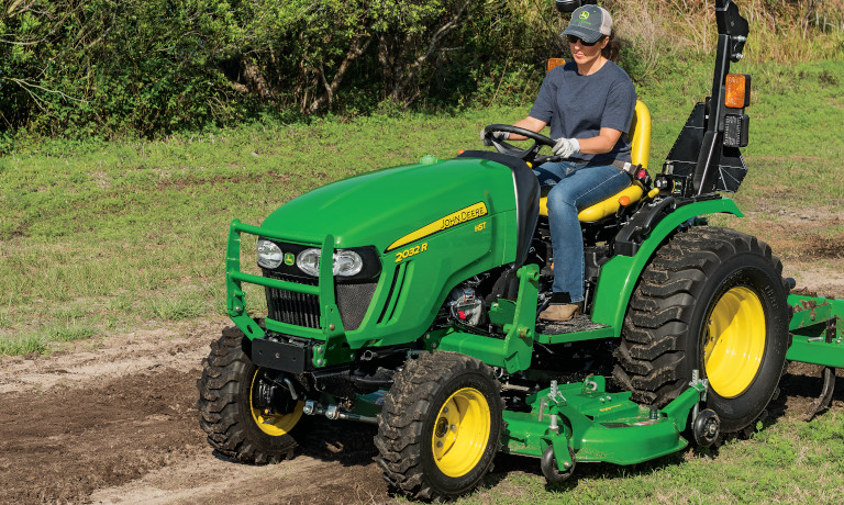 John Deere Compact Tractors: 2025R vs. 2032R