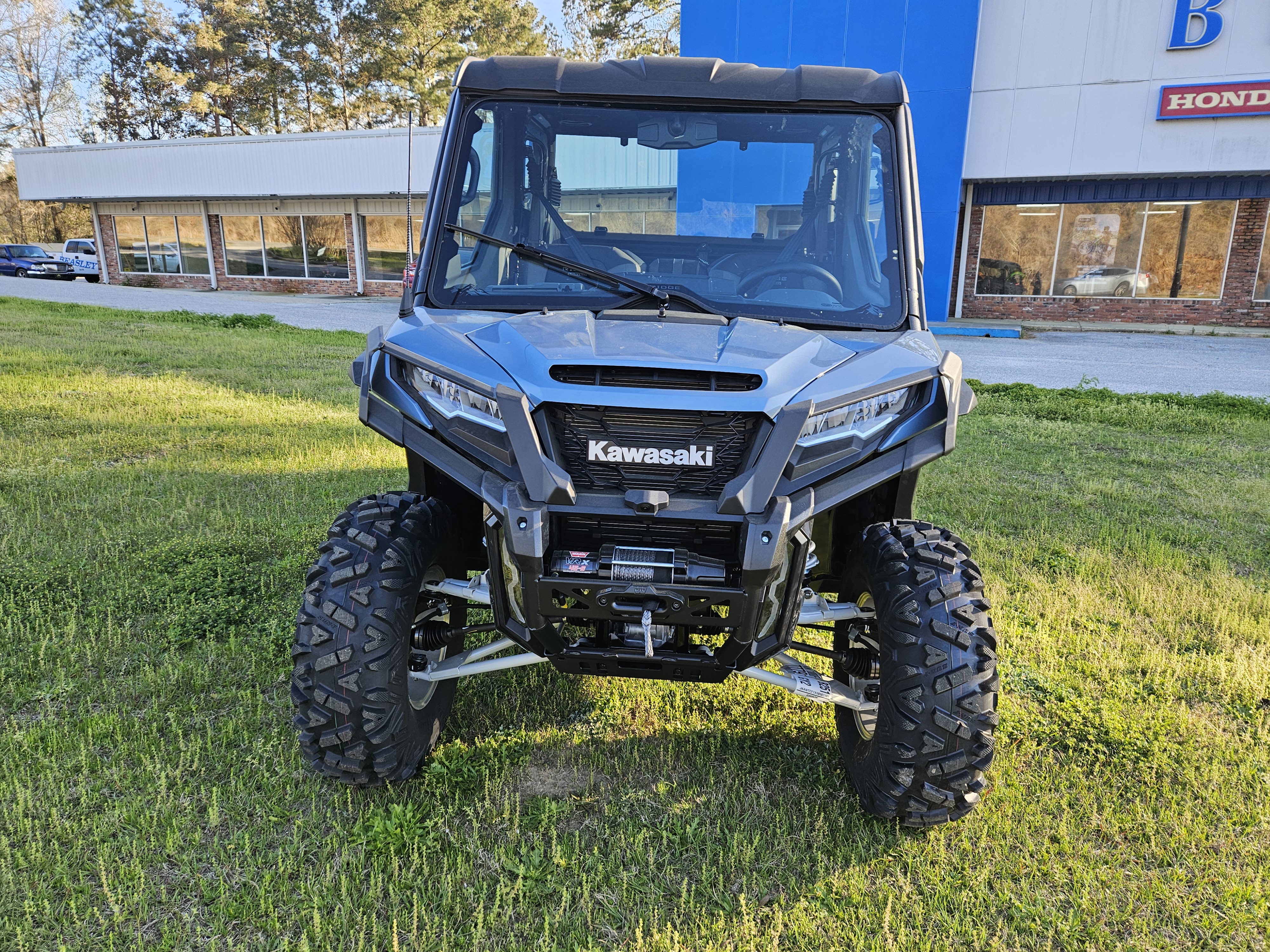 2025 Kawasaki RIDGE® XR Crew Limited HVAC - Photo 4