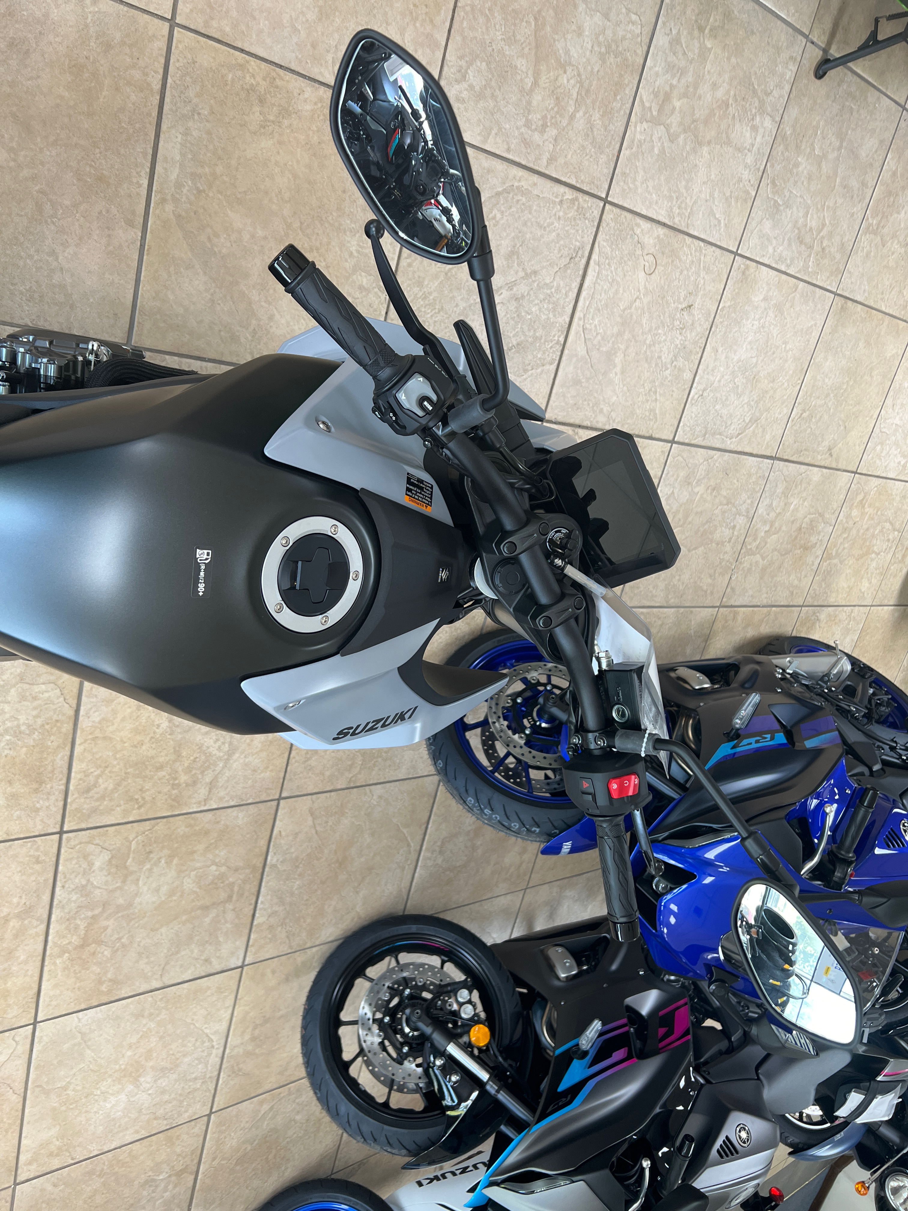 2024 Suzuki GSX800RQM4 - Photo 8